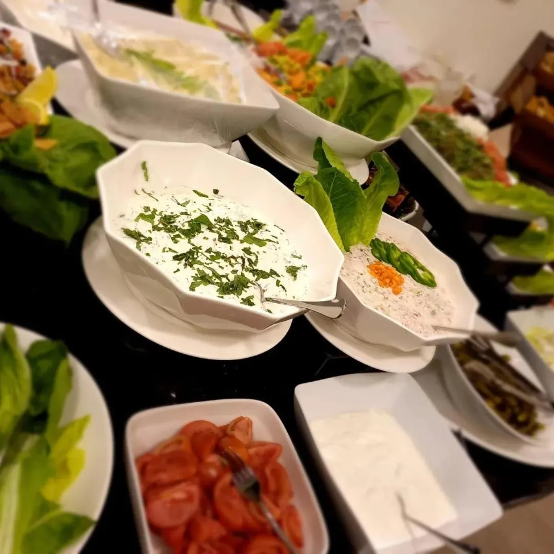 Restaurant/places to eat in Petra Canyon Hotel