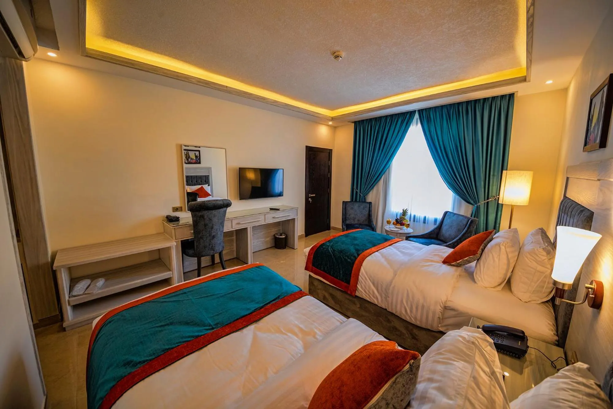 Bedroom, Bed in Petra Canyon Hotel