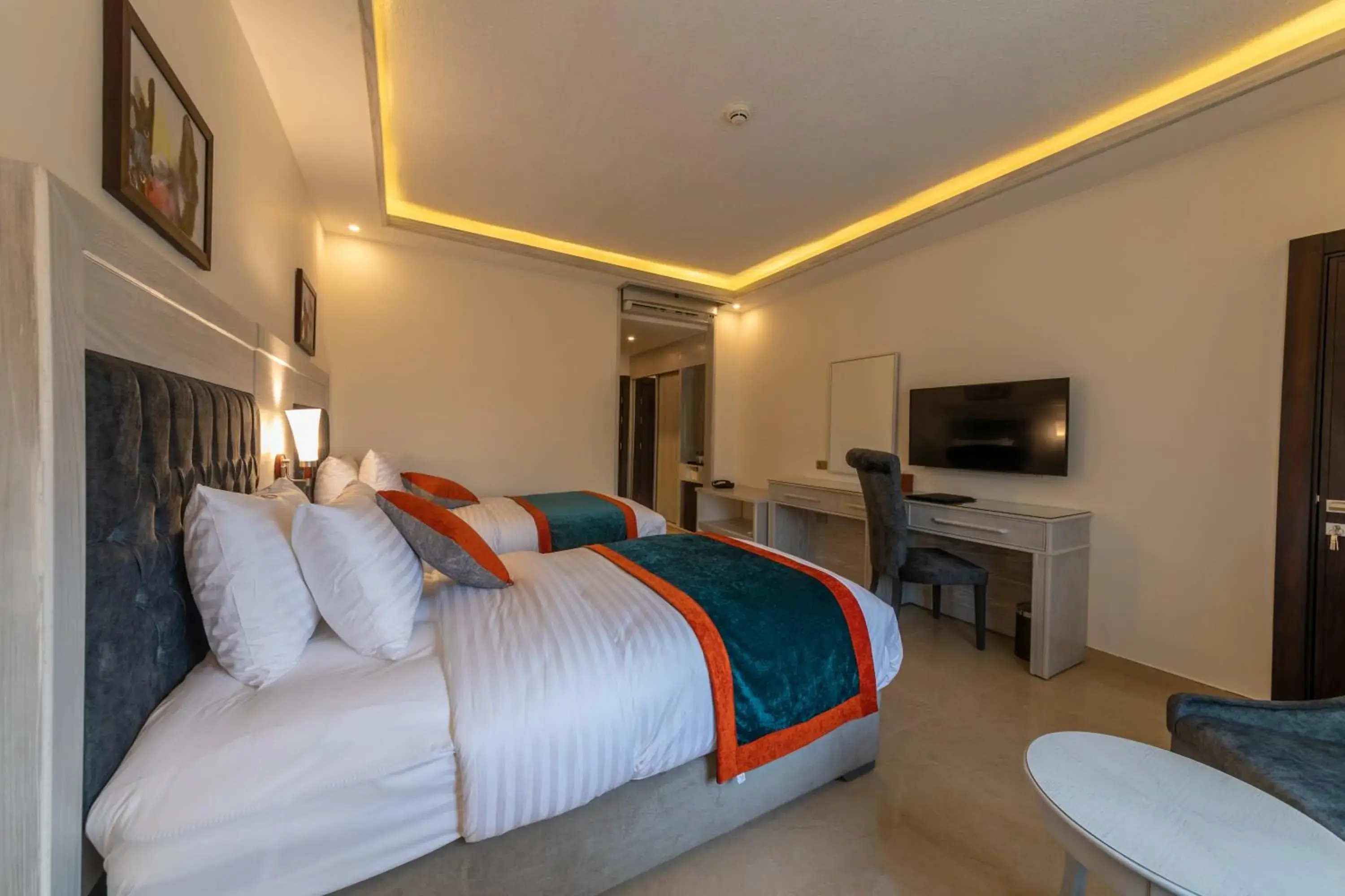 Deluxe Double Room in Petra Canyon Hotel Deluxe Double Room in Petra Canyon Hotel