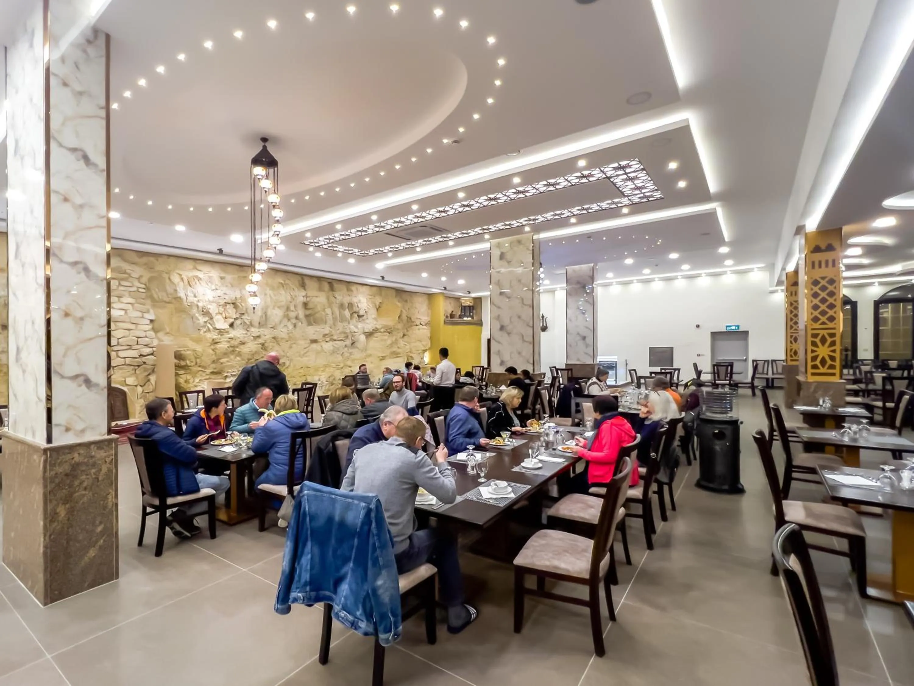 Restaurant/places to eat in Petra Canyon Hotel