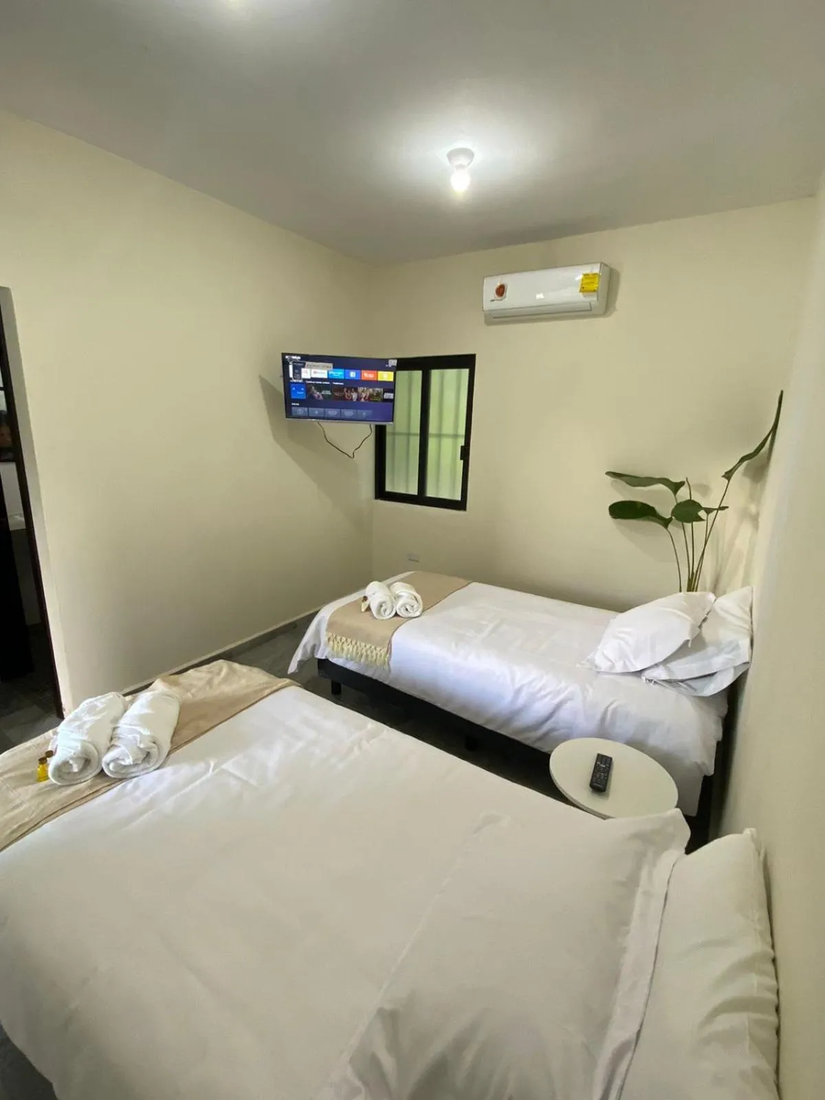 Bed in Hotel La Isla