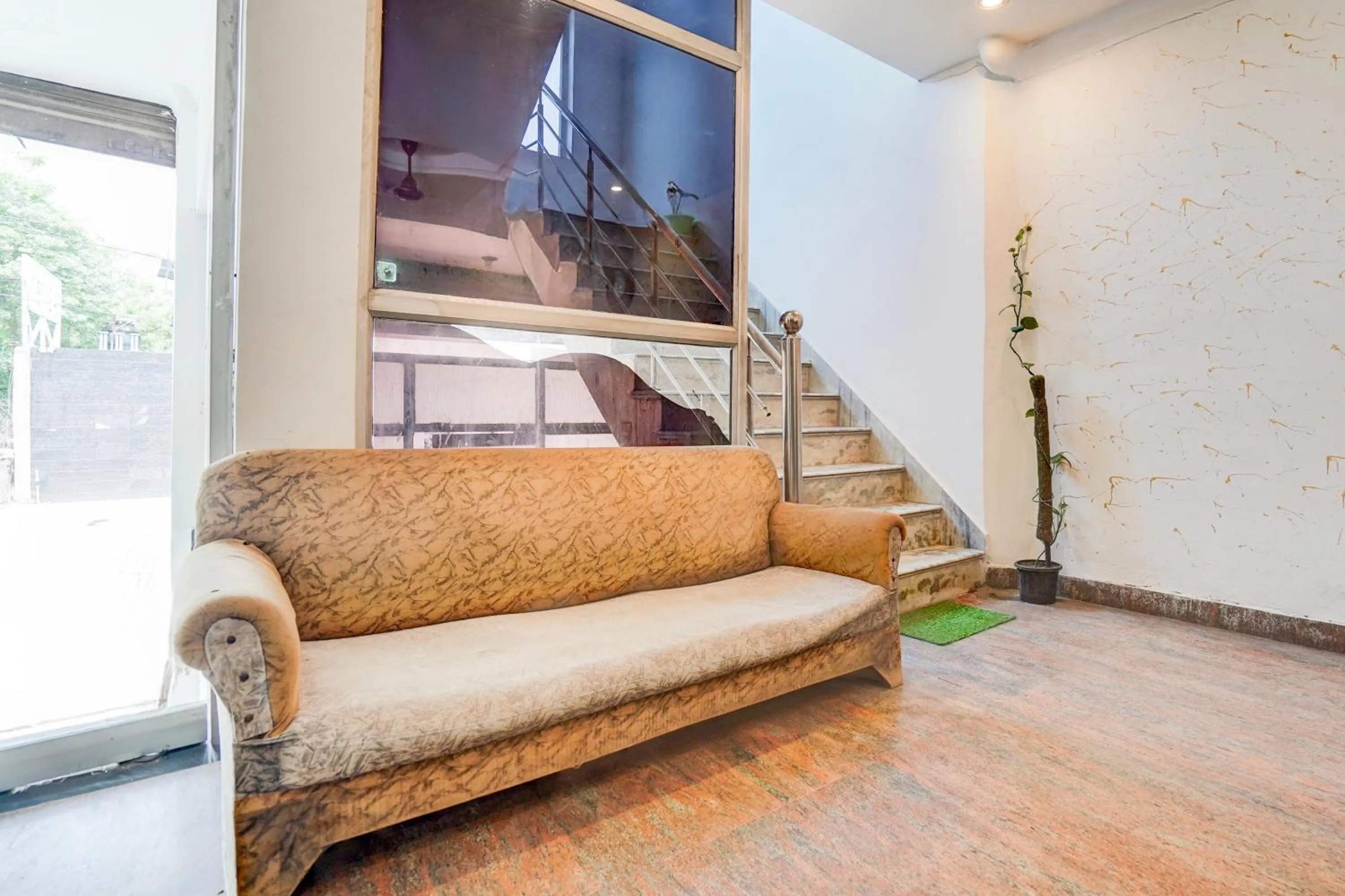 Lobby or reception in Hotel O Shilpgram Taj Mahal East Gate