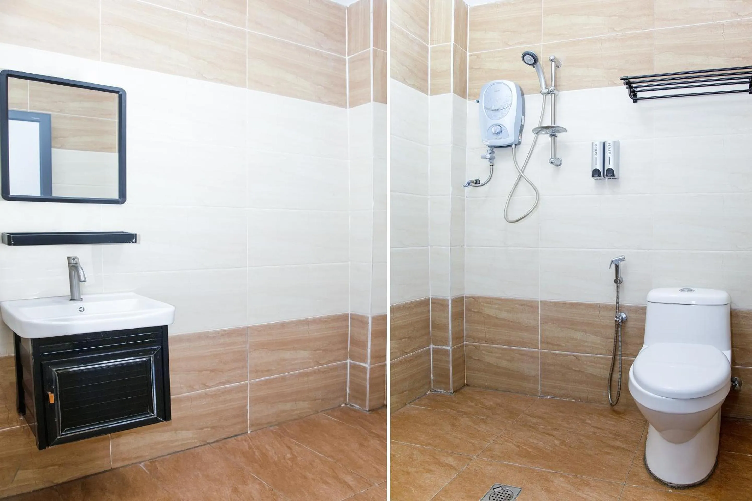 Bathroom in Capital O 90406 Mirani Hotel