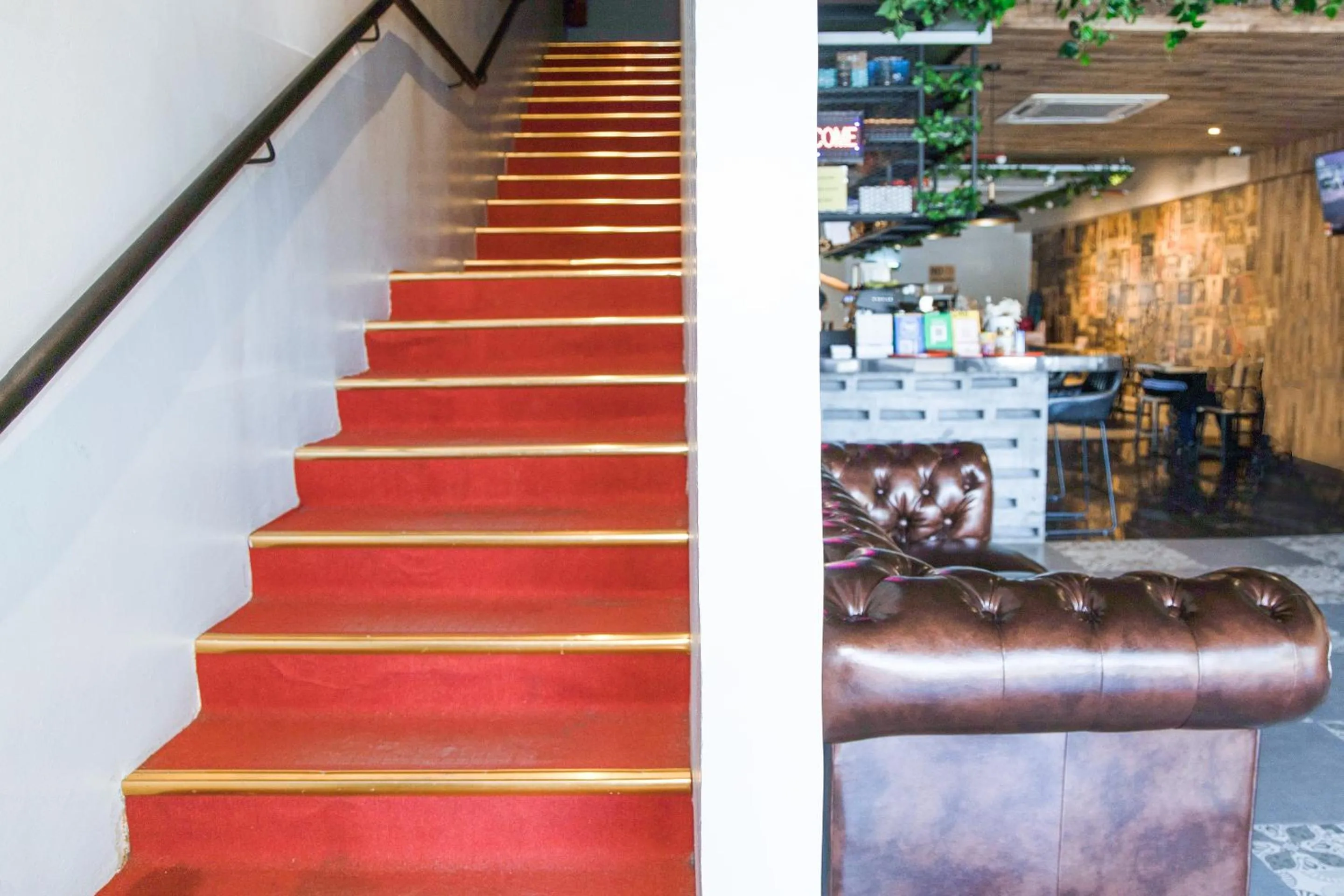 Lobby or reception in Capital O 90406 Mirani Hotel