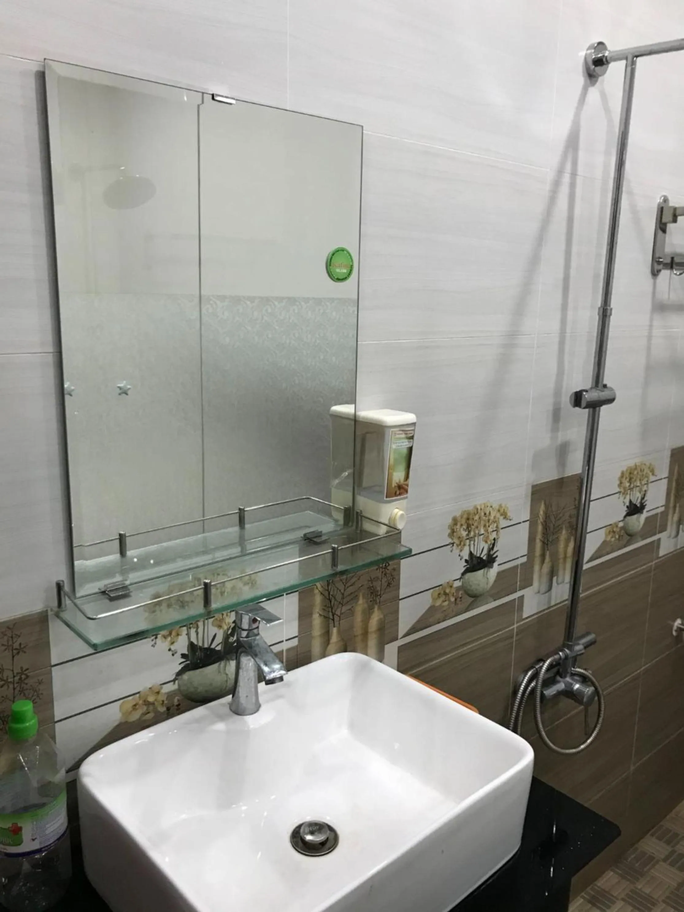 Bathroom in Thanh Van Hotel