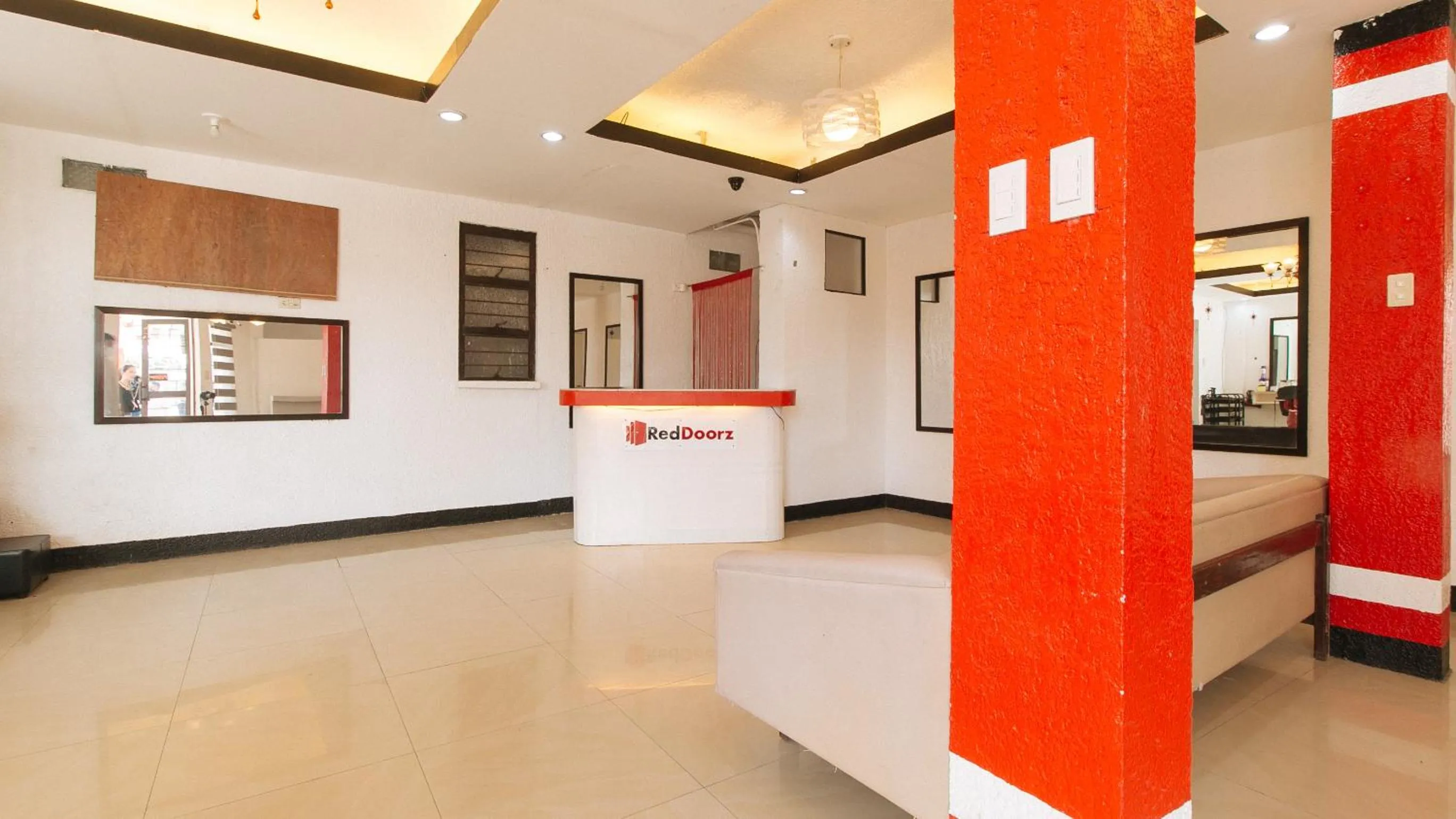 Lobby or reception in RedDoorz @ Shukran Rentals OPC Pampanga