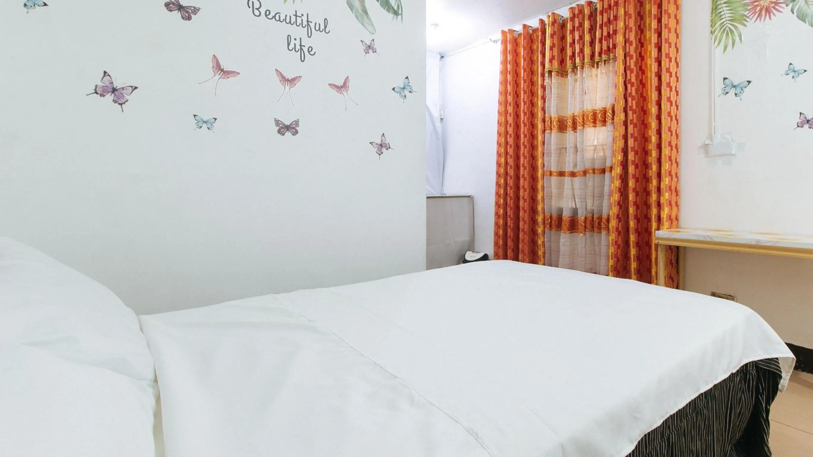 Photo of the whole room in Cristian Jay Dormitory by RedDoorz