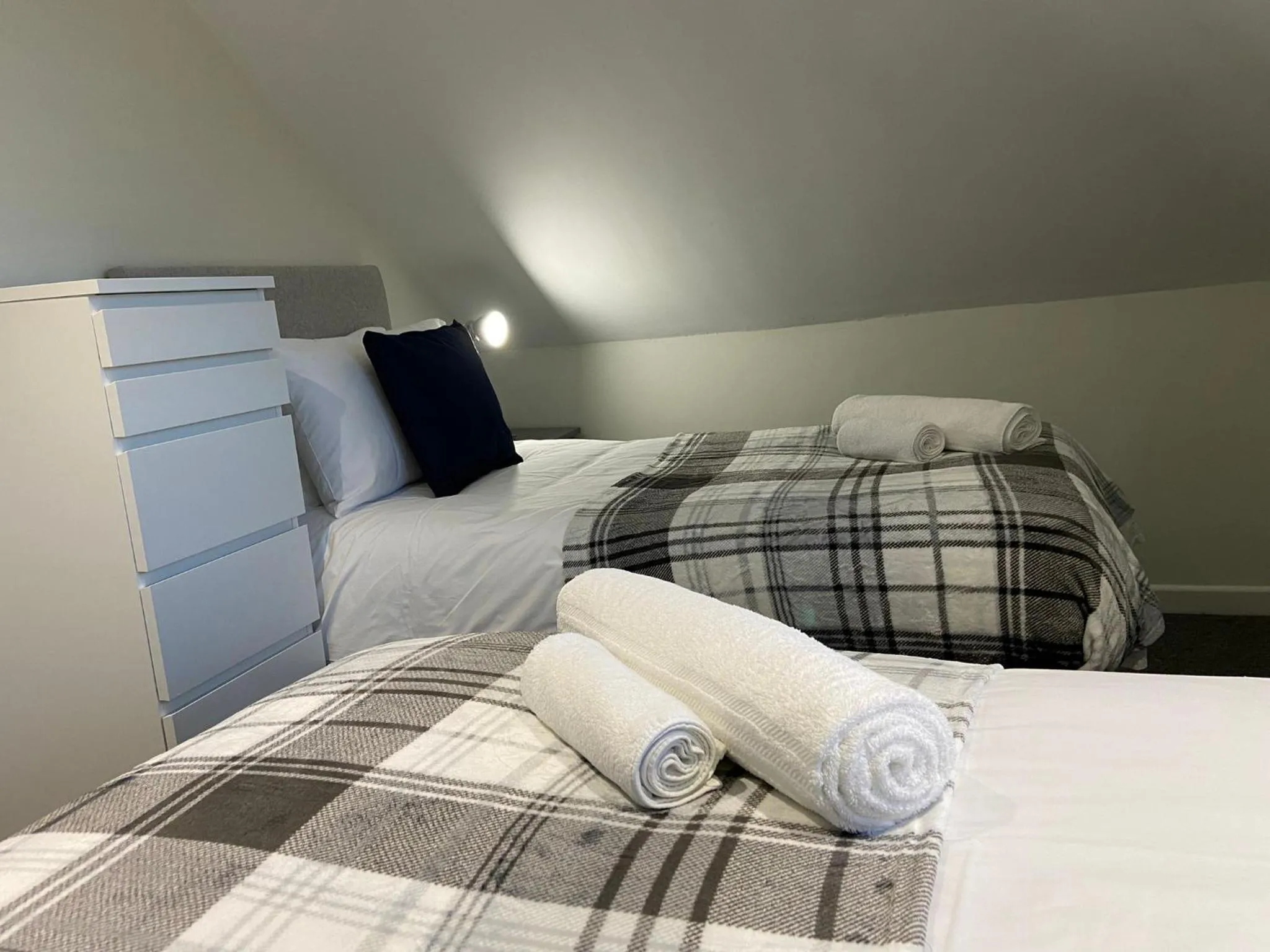 Bedroom in Gladstone Apartments by Bluebell Rooms