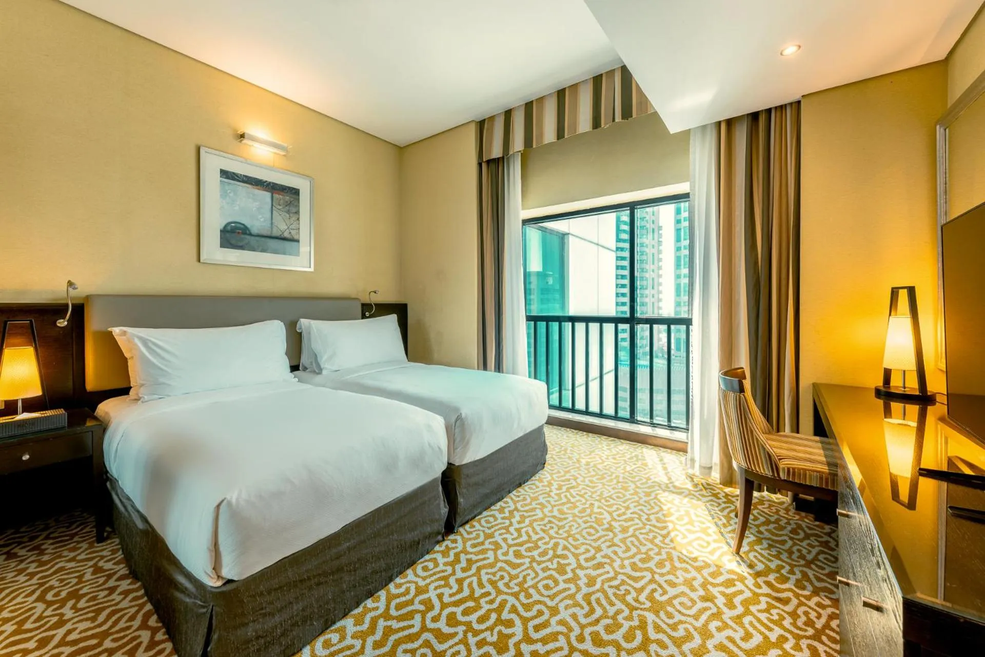 Bed in TIME Oak Hotel & Suites