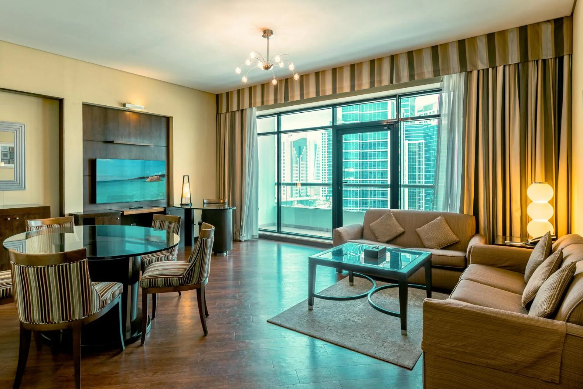 Living room in TIME Oak Hotel & Suites