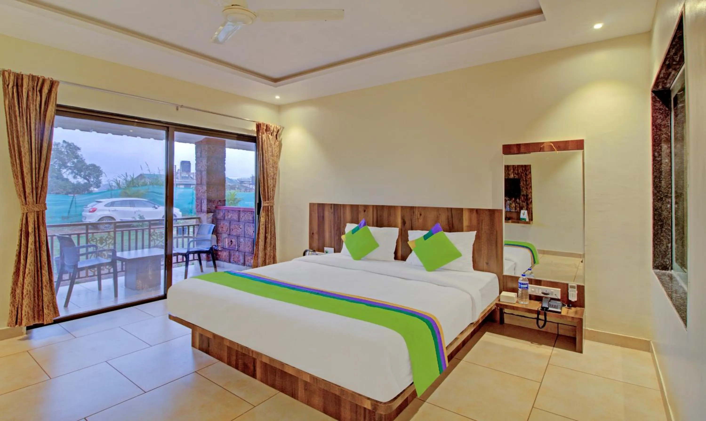 Bedroom, Bed in Treebo Nakshatra Cottages Mahabaleshwar