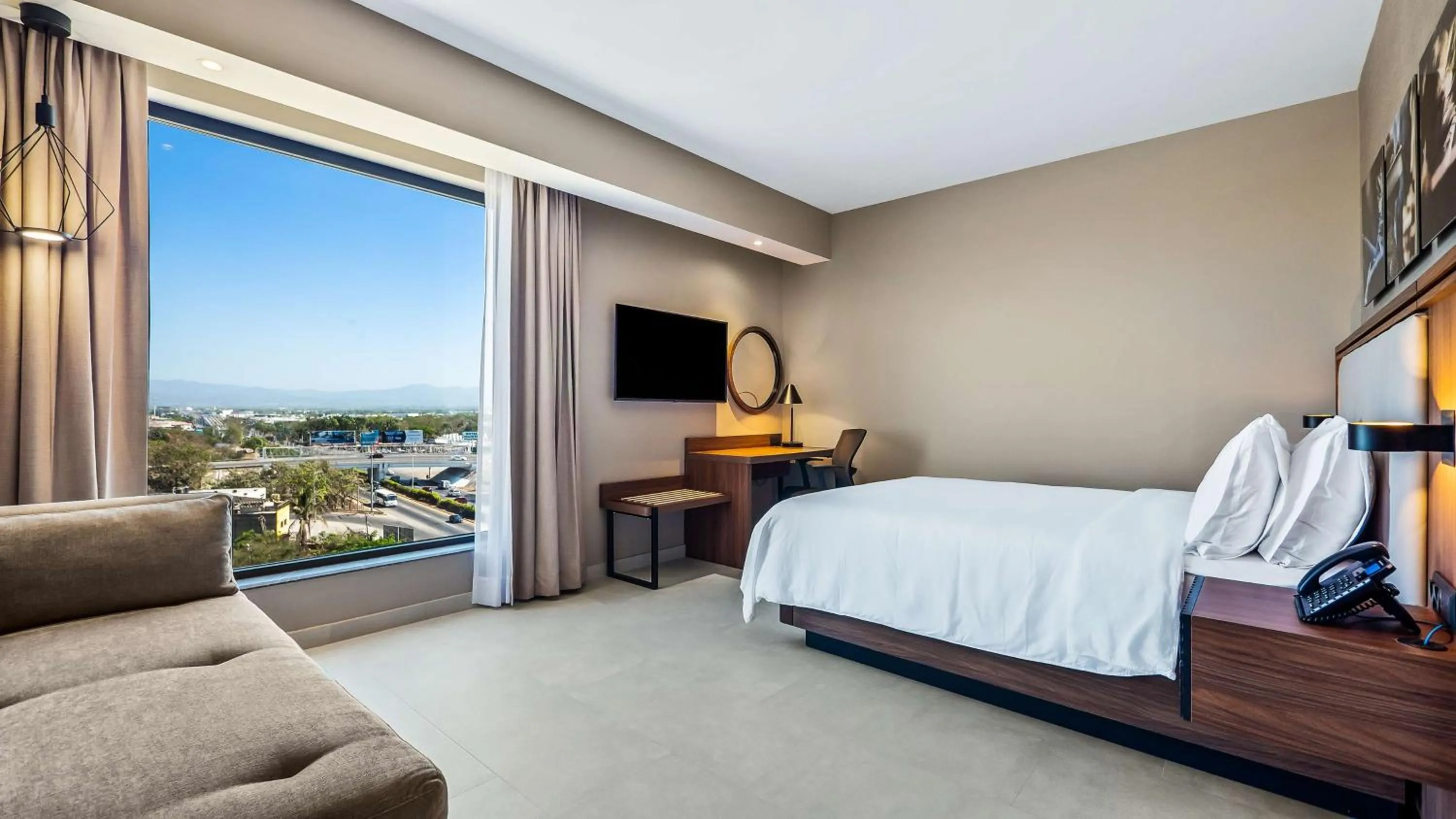 Bedroom, Bed in Hampton Inn By Hilton Nuevo Vallarta