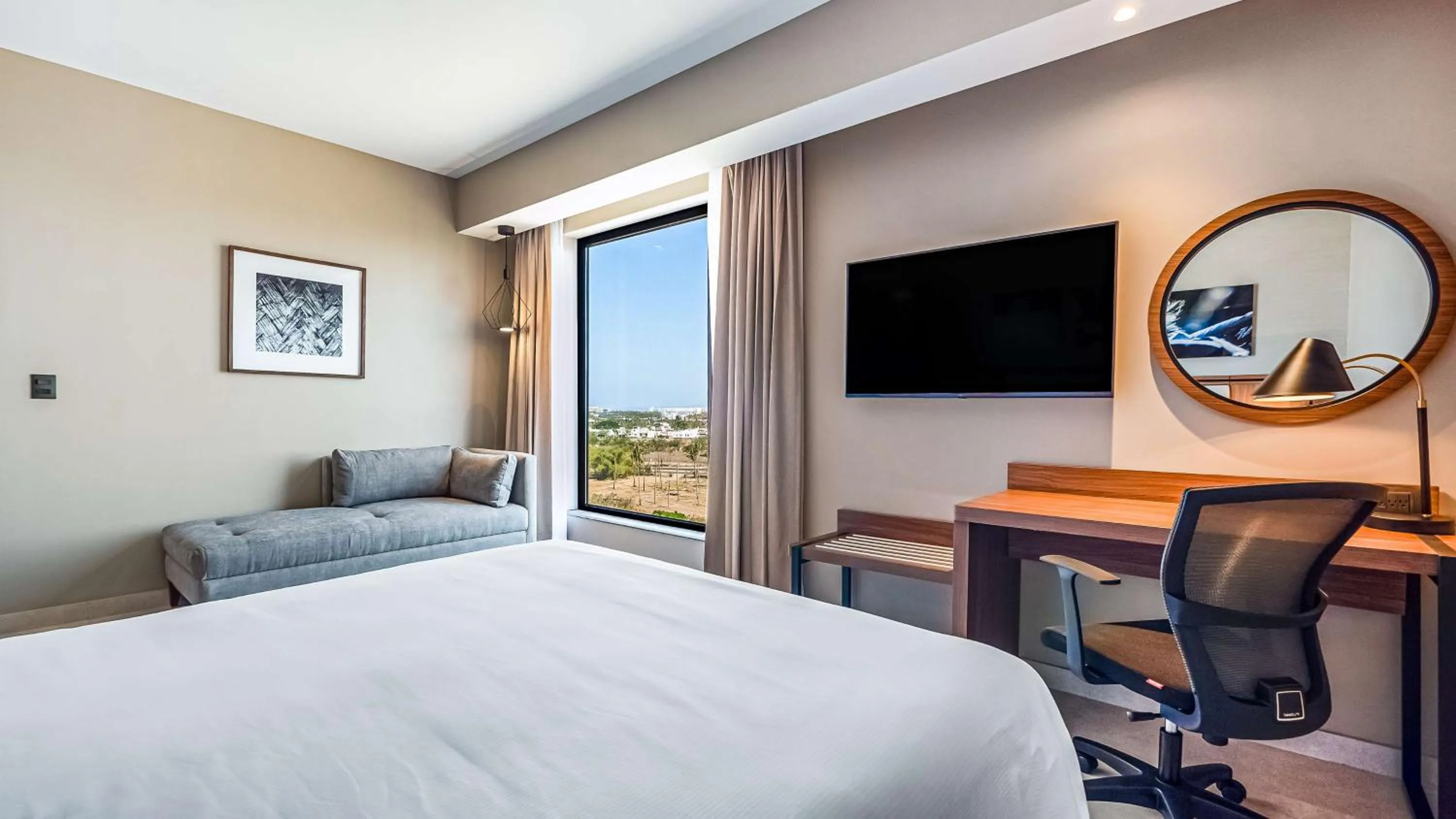 Bedroom, Bed in Hampton Inn By Hilton Nuevo Vallarta