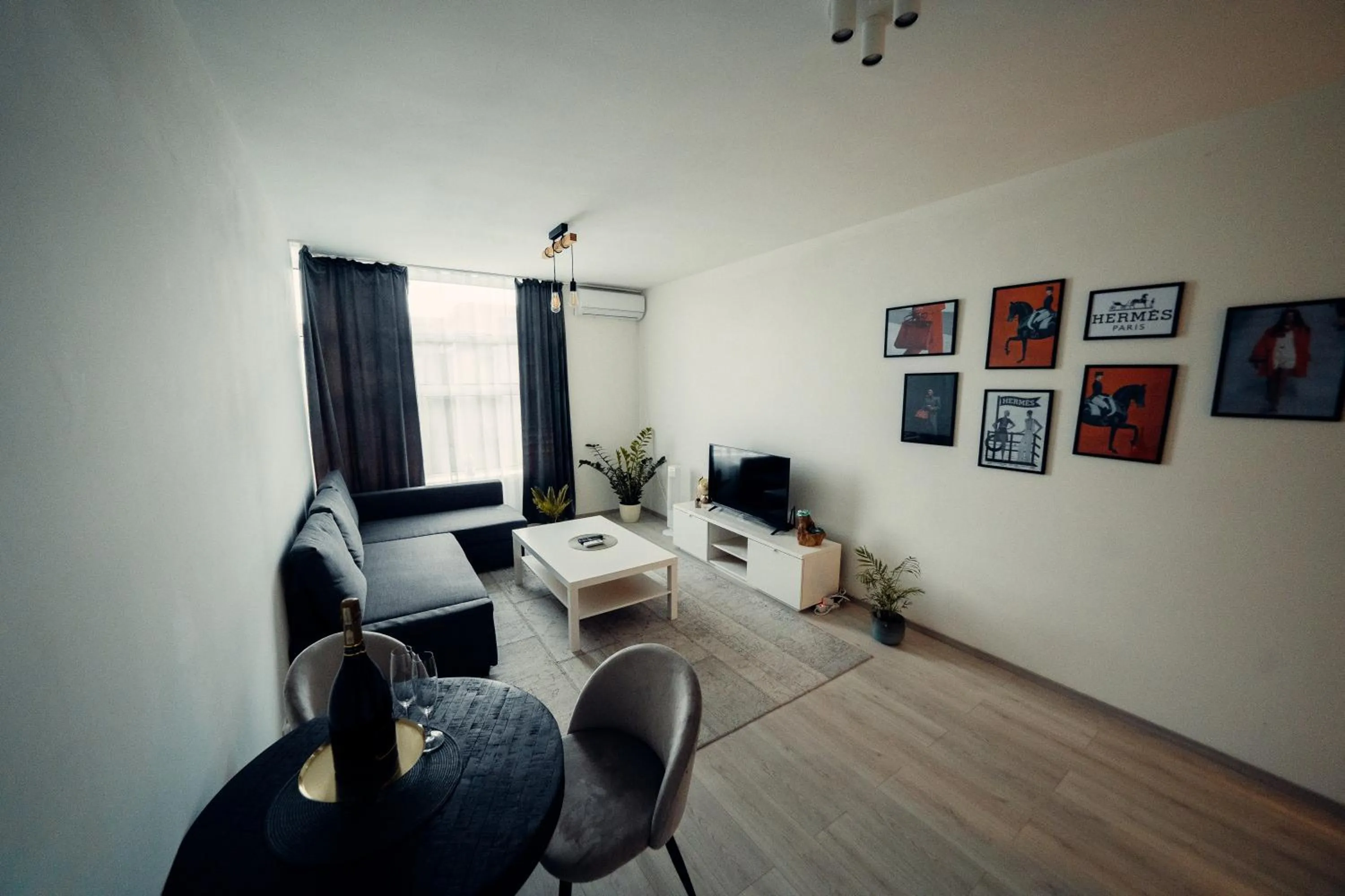 Living room in TIFFANY Apartment Hotel