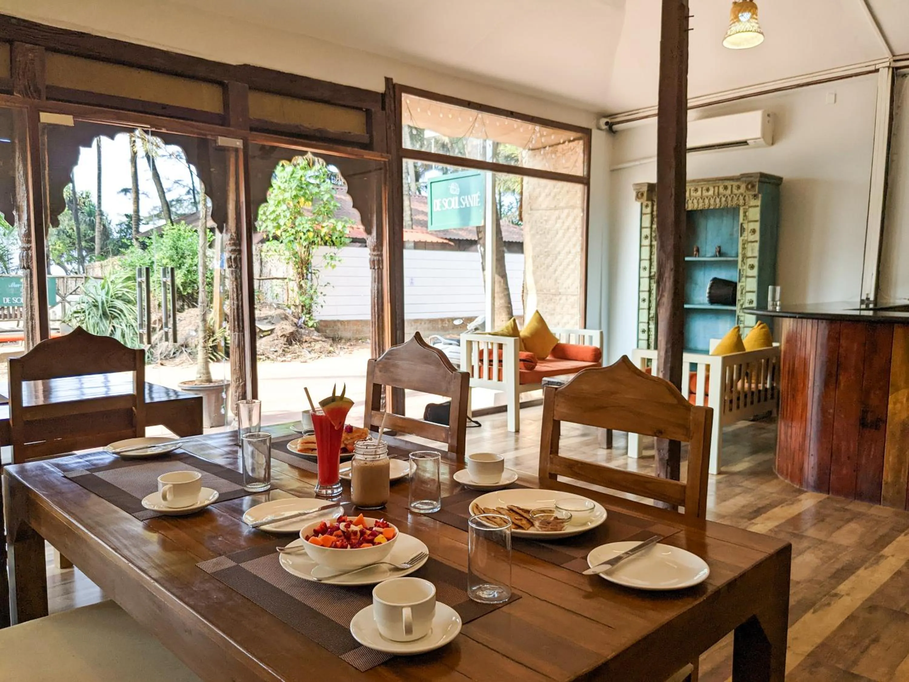 Restaurant/places to eat in De Soul Sante Beach Resort Morjim Goa