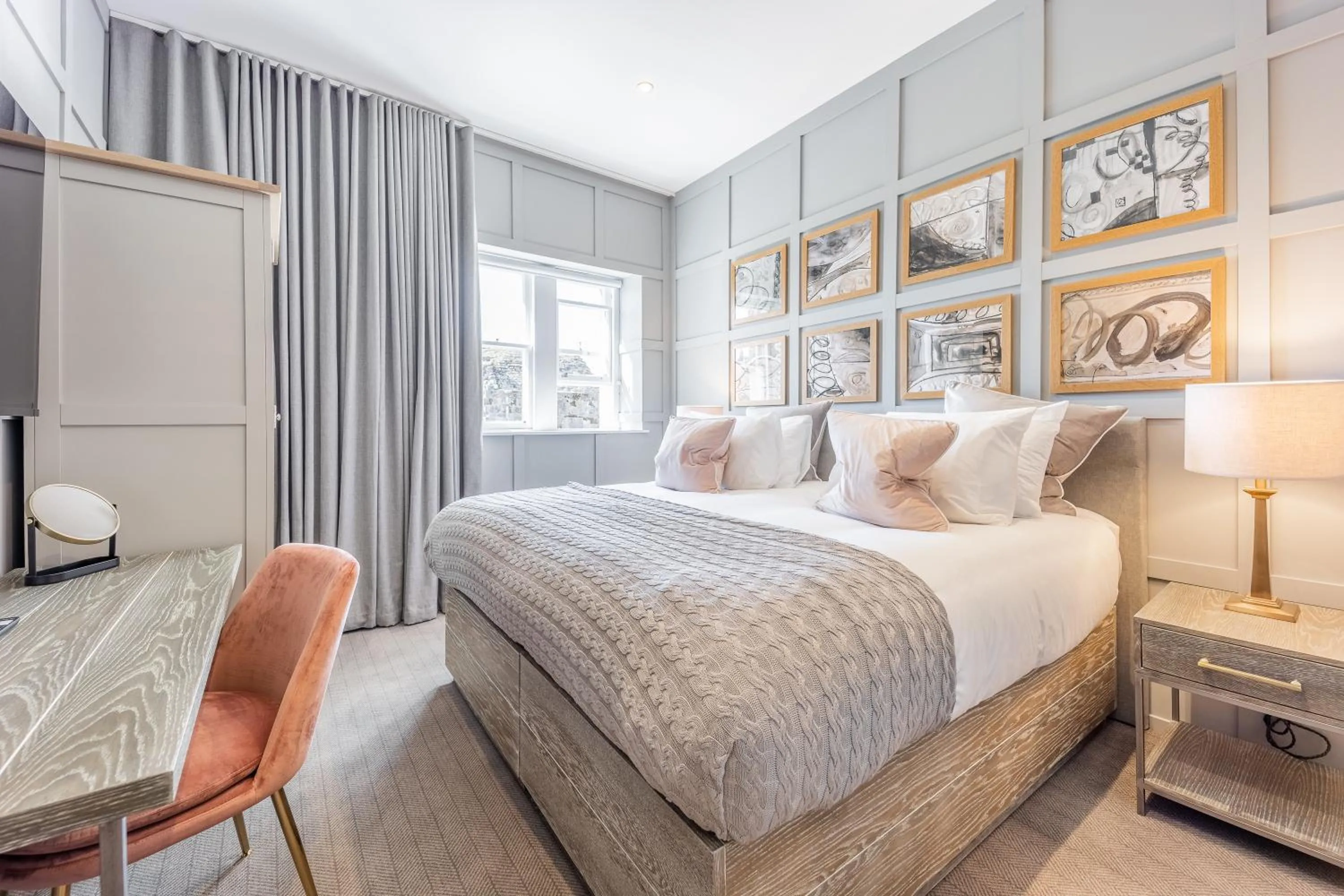 Bedroom, Bed in No1 Apartments St Andrews - South Street