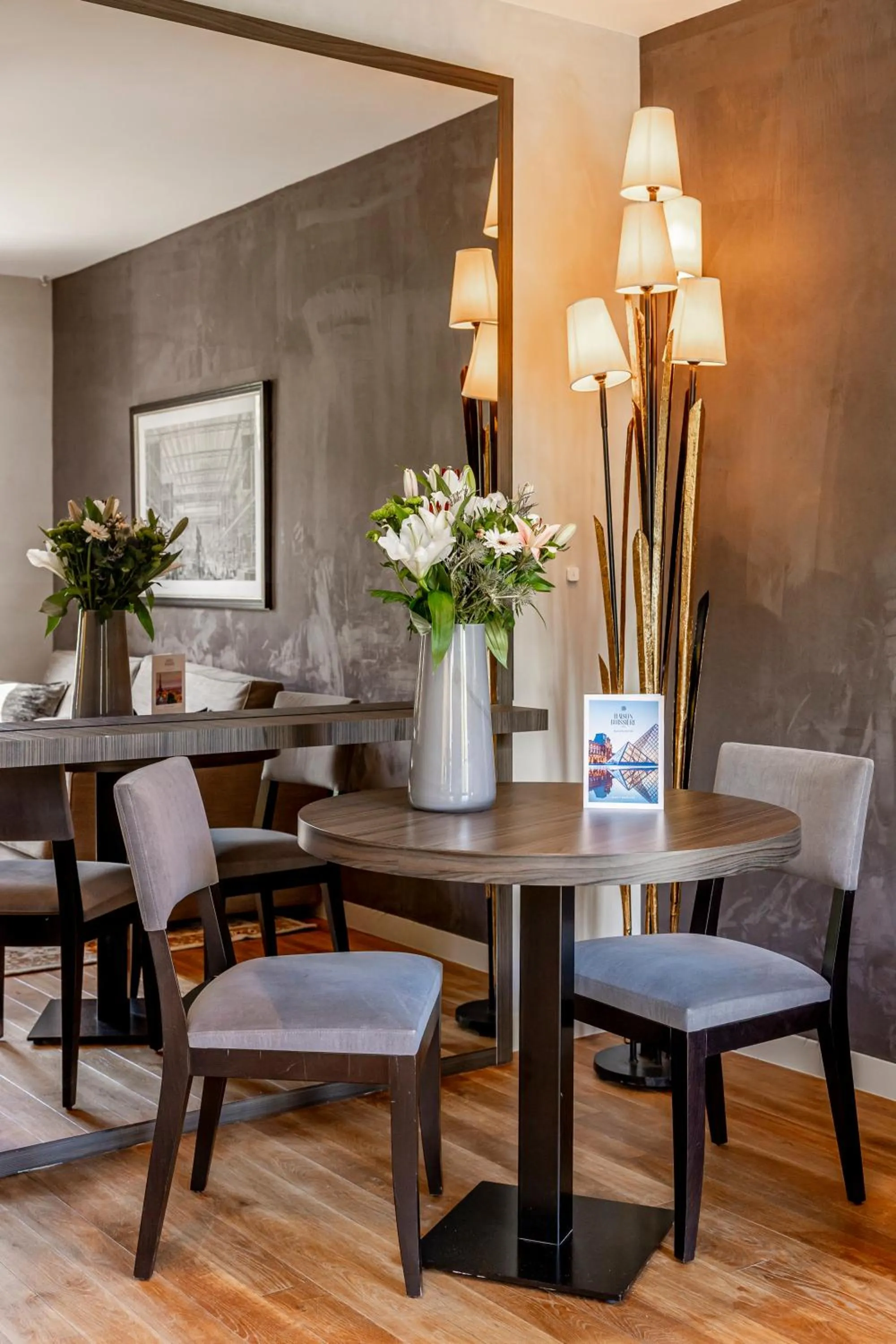 Dining area in Maison Boissière BARNES Residences