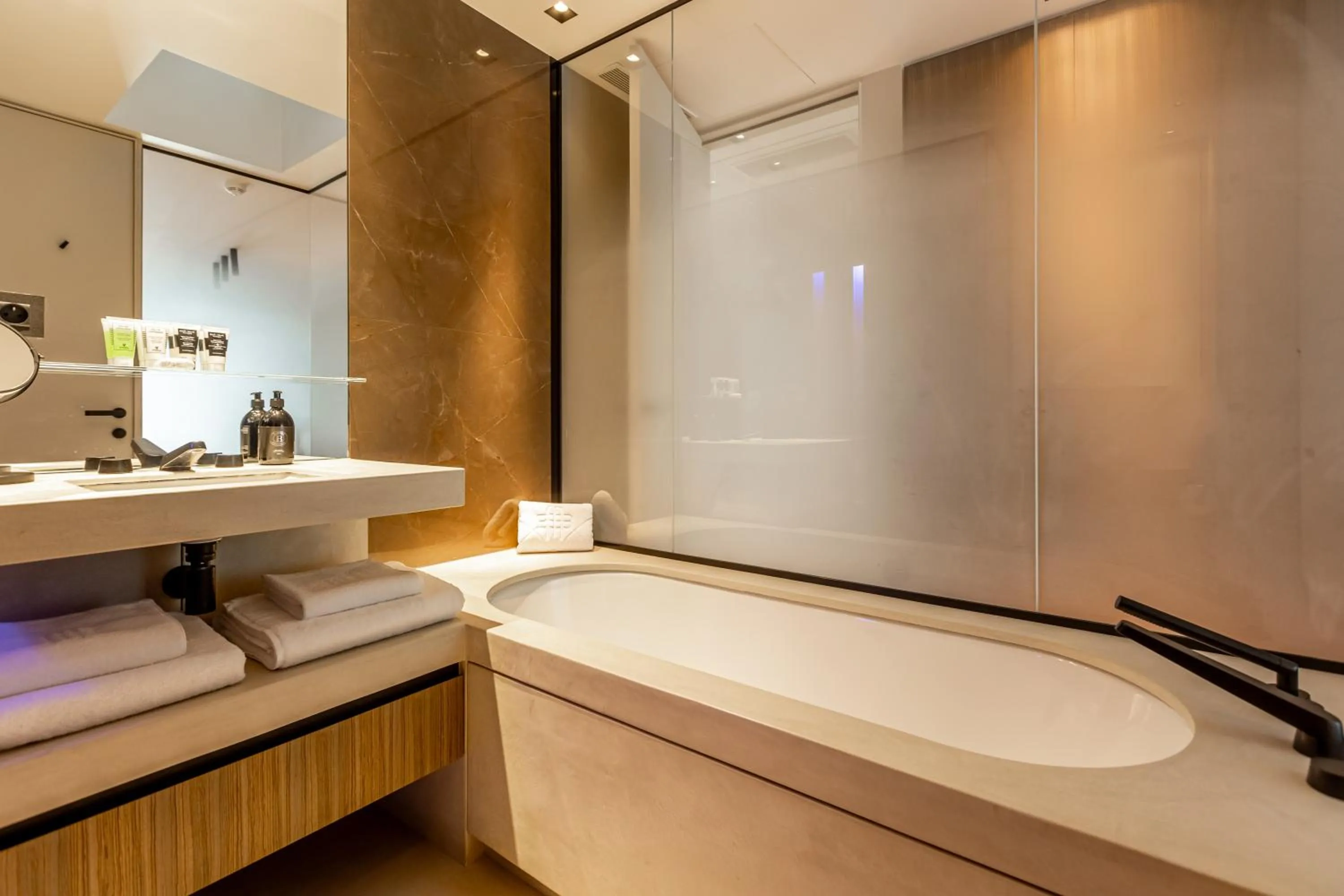 Bathroom in Maison Boissière BARNES Residences