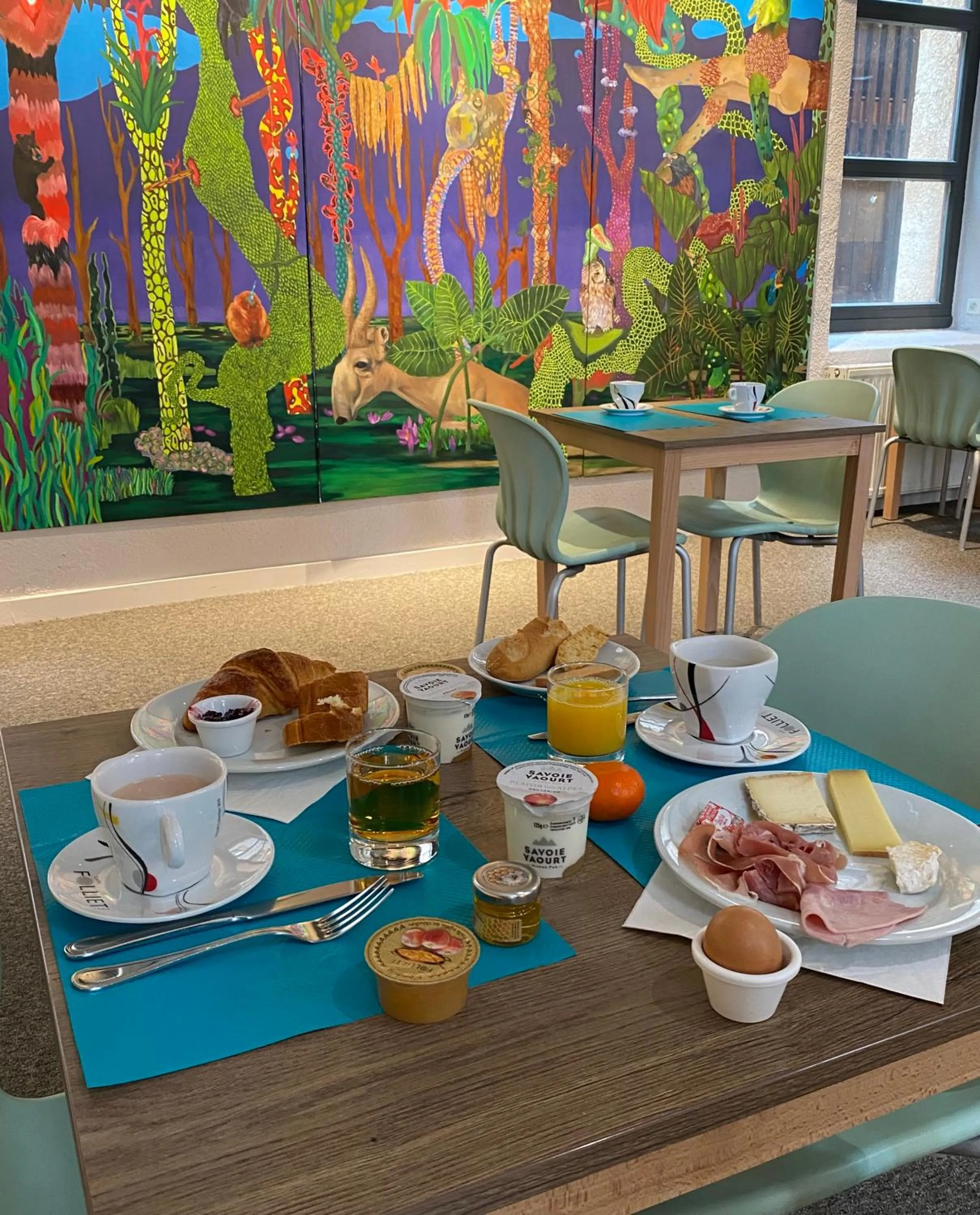 Breakfast in Hôtel du Musée de l'Eau