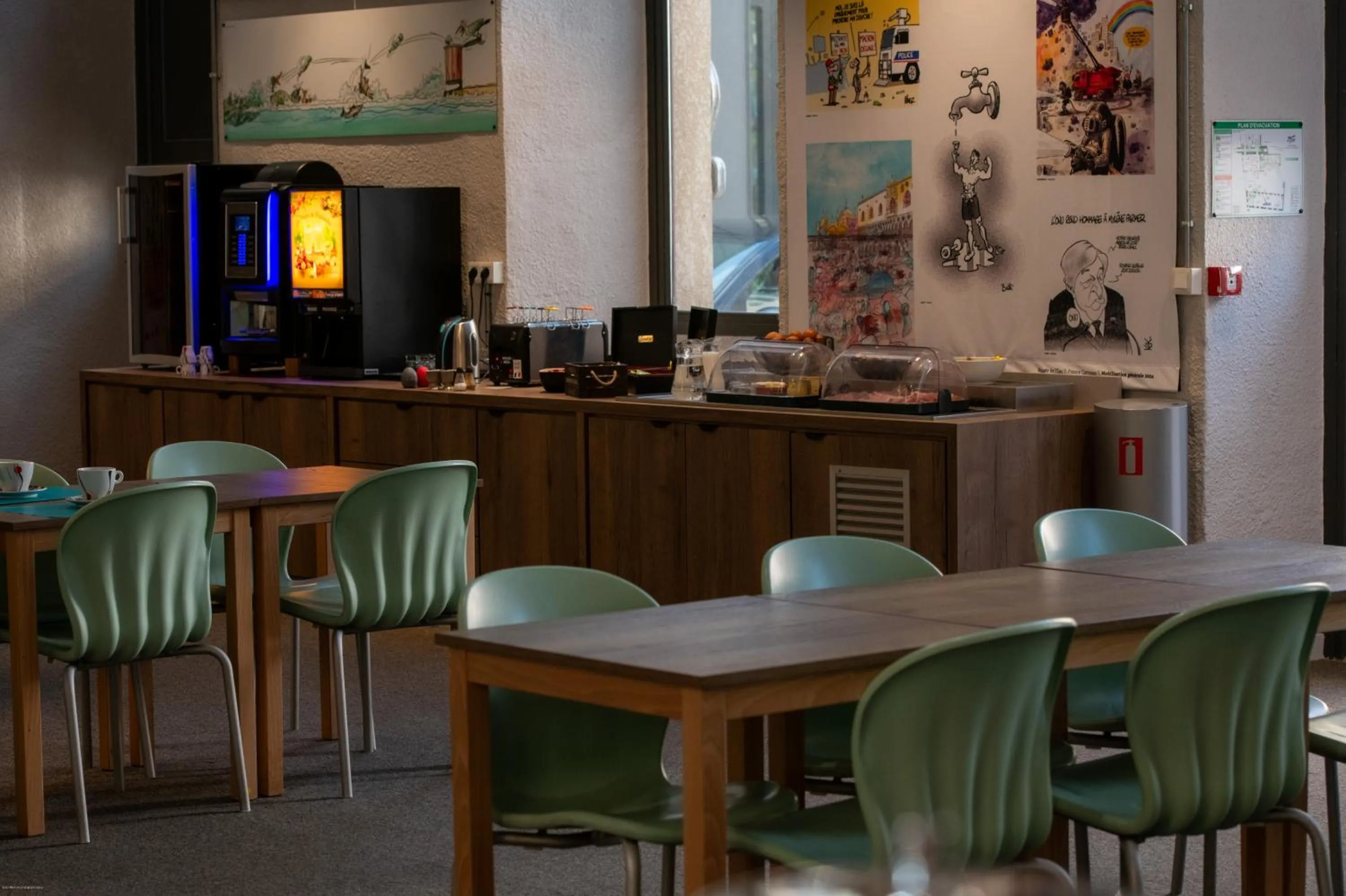 Breakfast in Hôtel du Musée de l'Eau