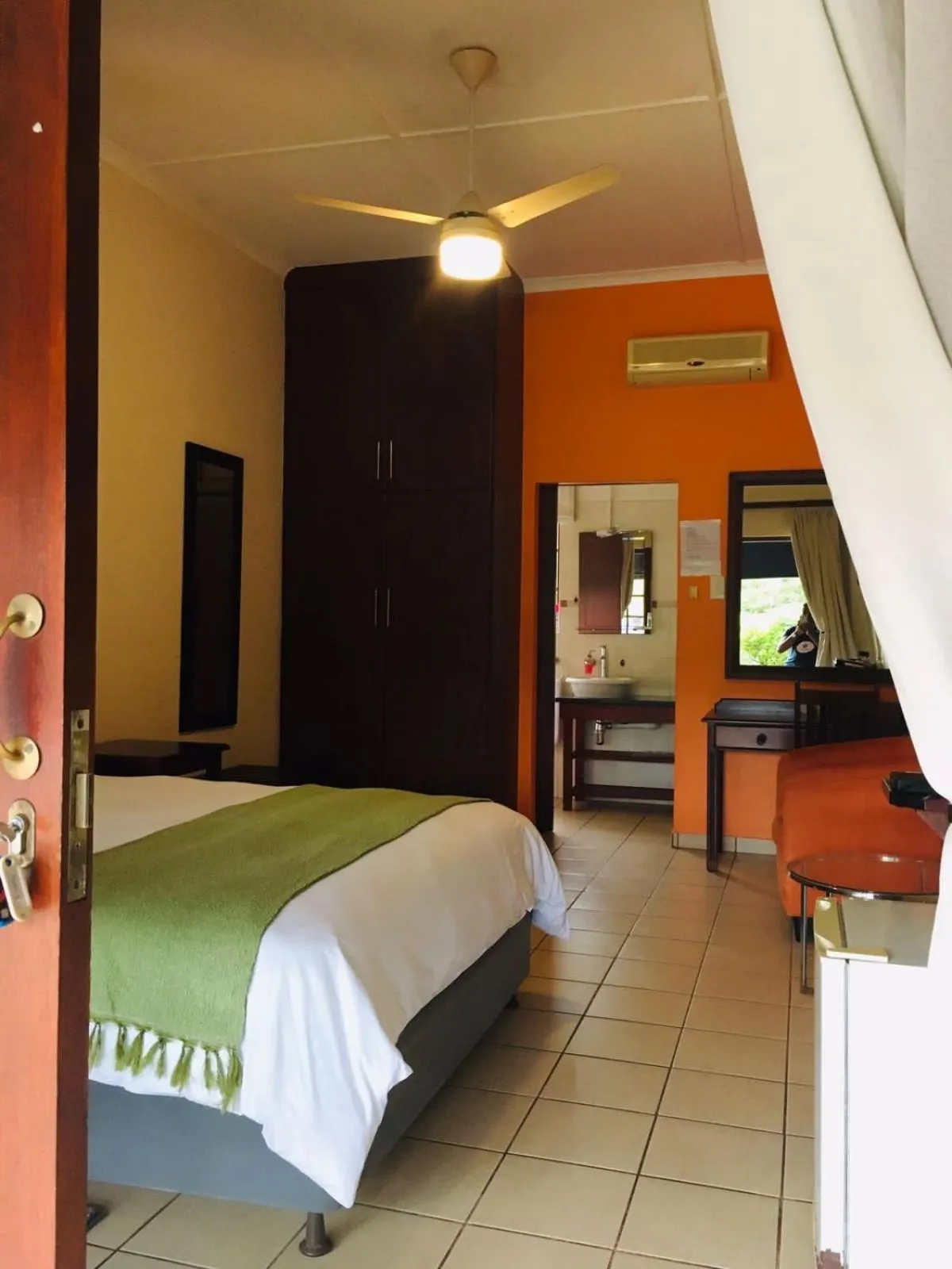 Bed in Mzingeli Guesthouse