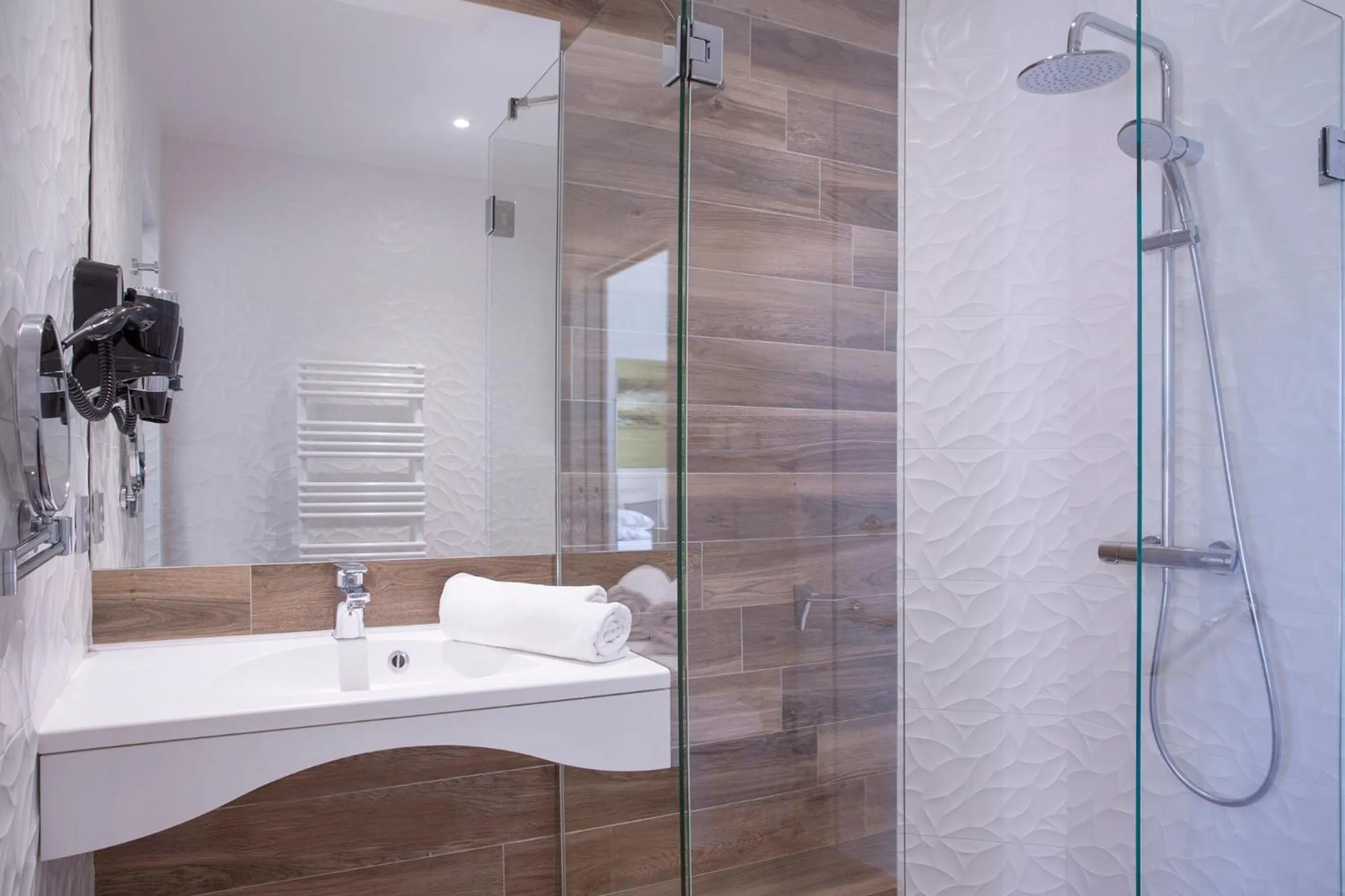 Bathroom in Domaine du Revermont - Logis Hotel