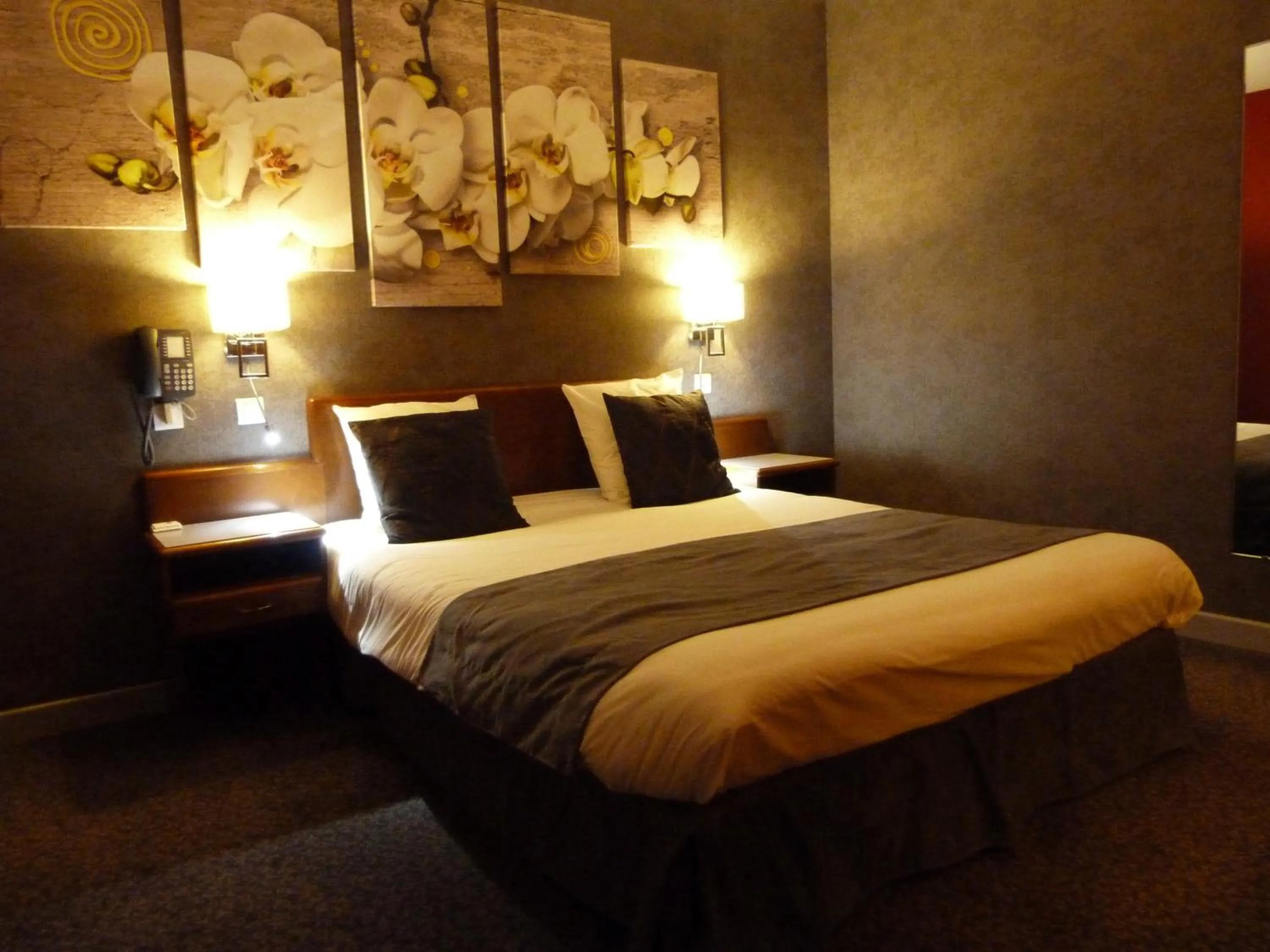 Bed in Domaine du Revermont - Logis Hotel