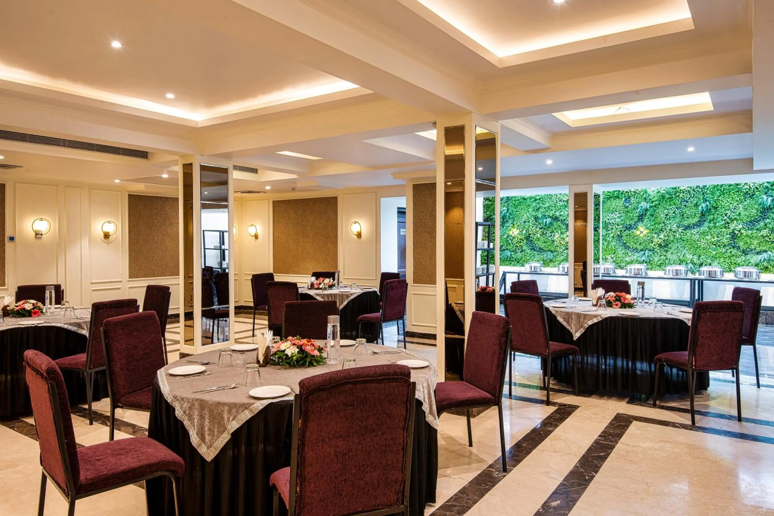 Banquet/Function facilities in The Vintage Srinagar at Dal Lake