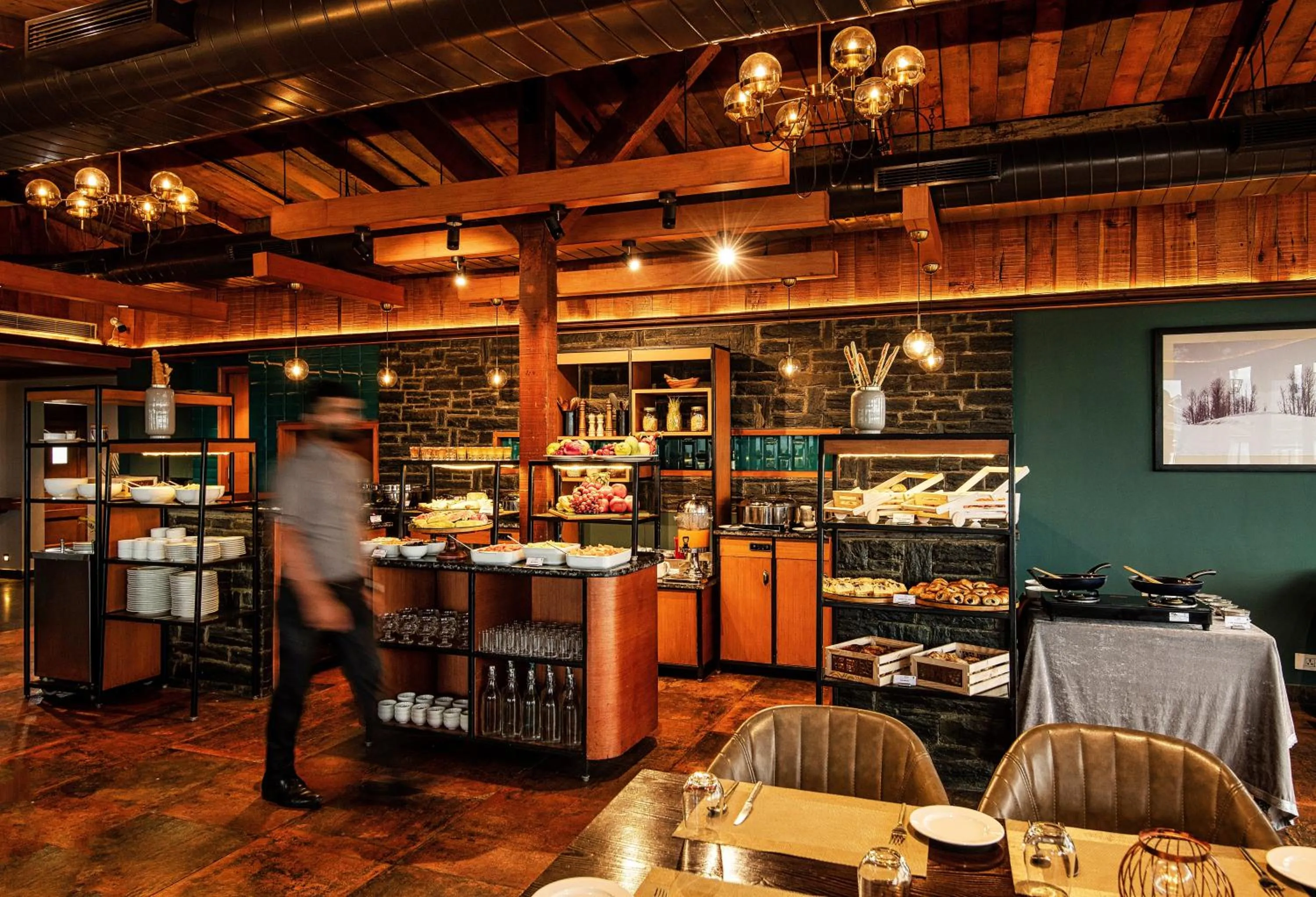 Restaurant/places to eat in The Vintage Srinagar at Dal Lake