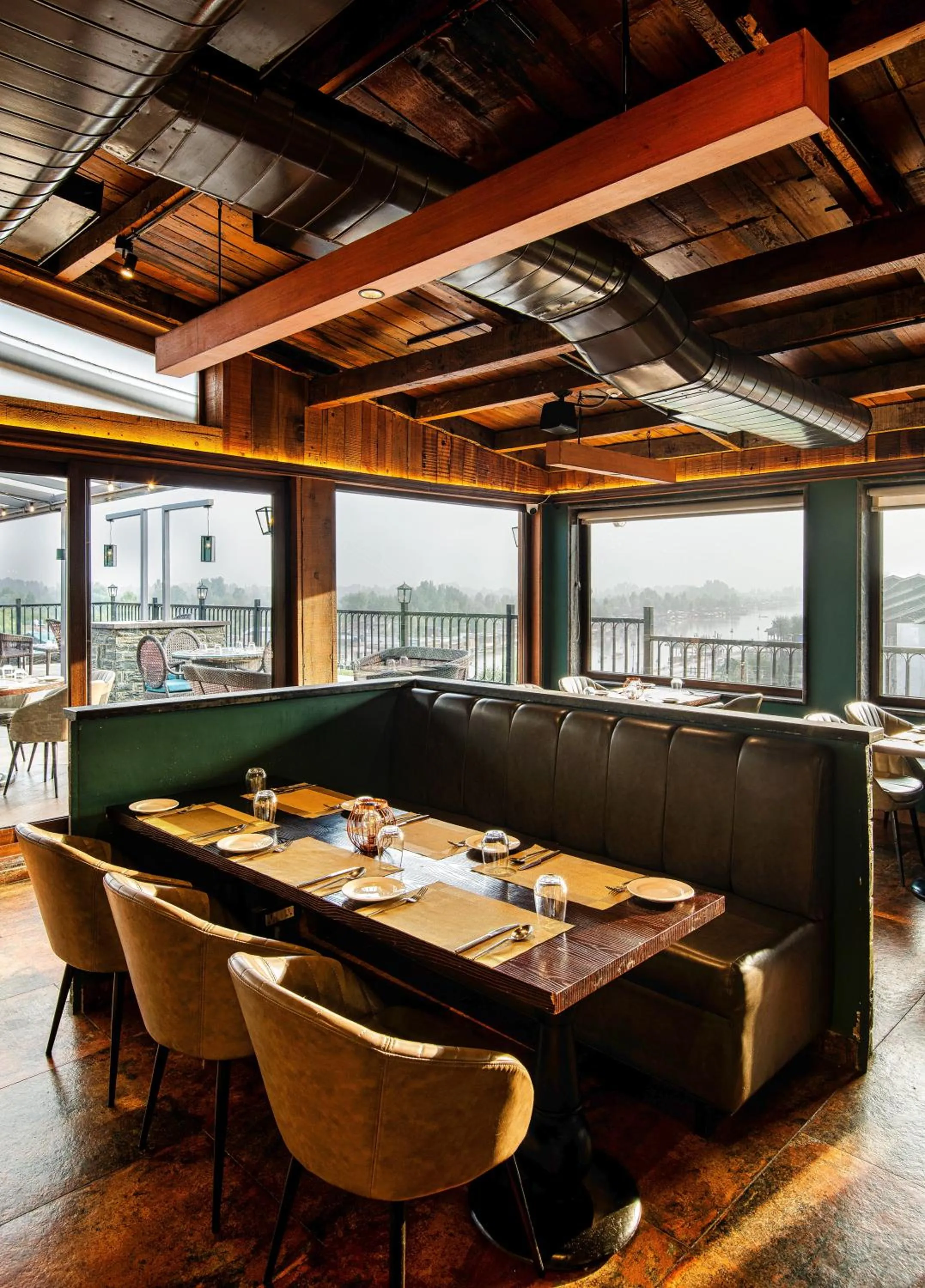 Restaurant/places to eat in The Vintage Srinagar at Dal Lake