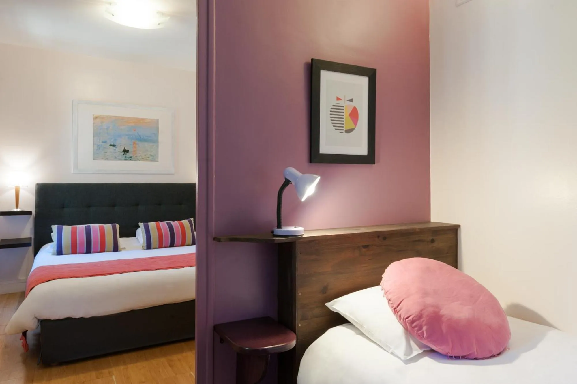 Bed in Le Pigeonnier du Perron Hôtel