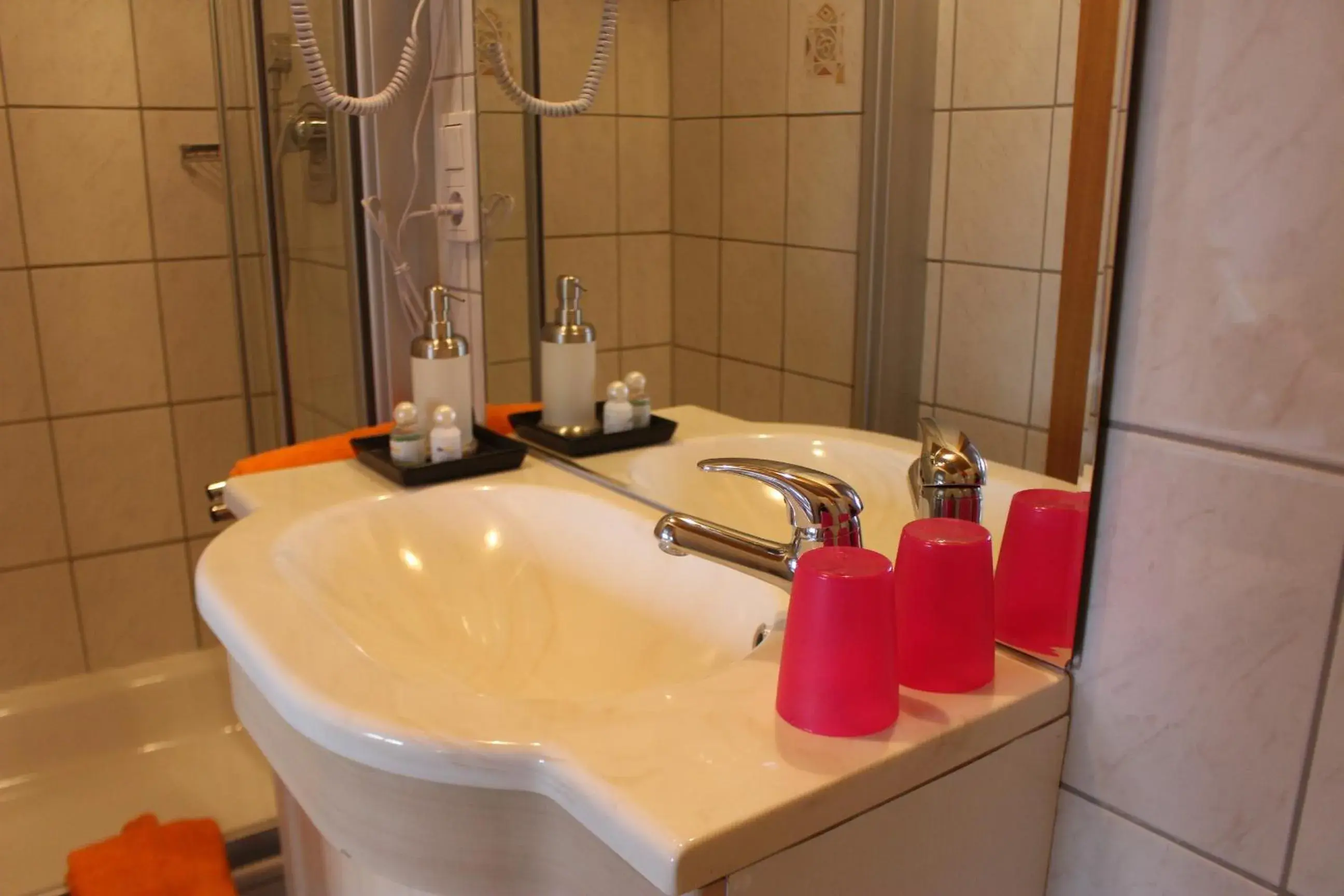 Comfort Single Room in Gasthof zur Post Comfort Single Room in Gasthof zur Post