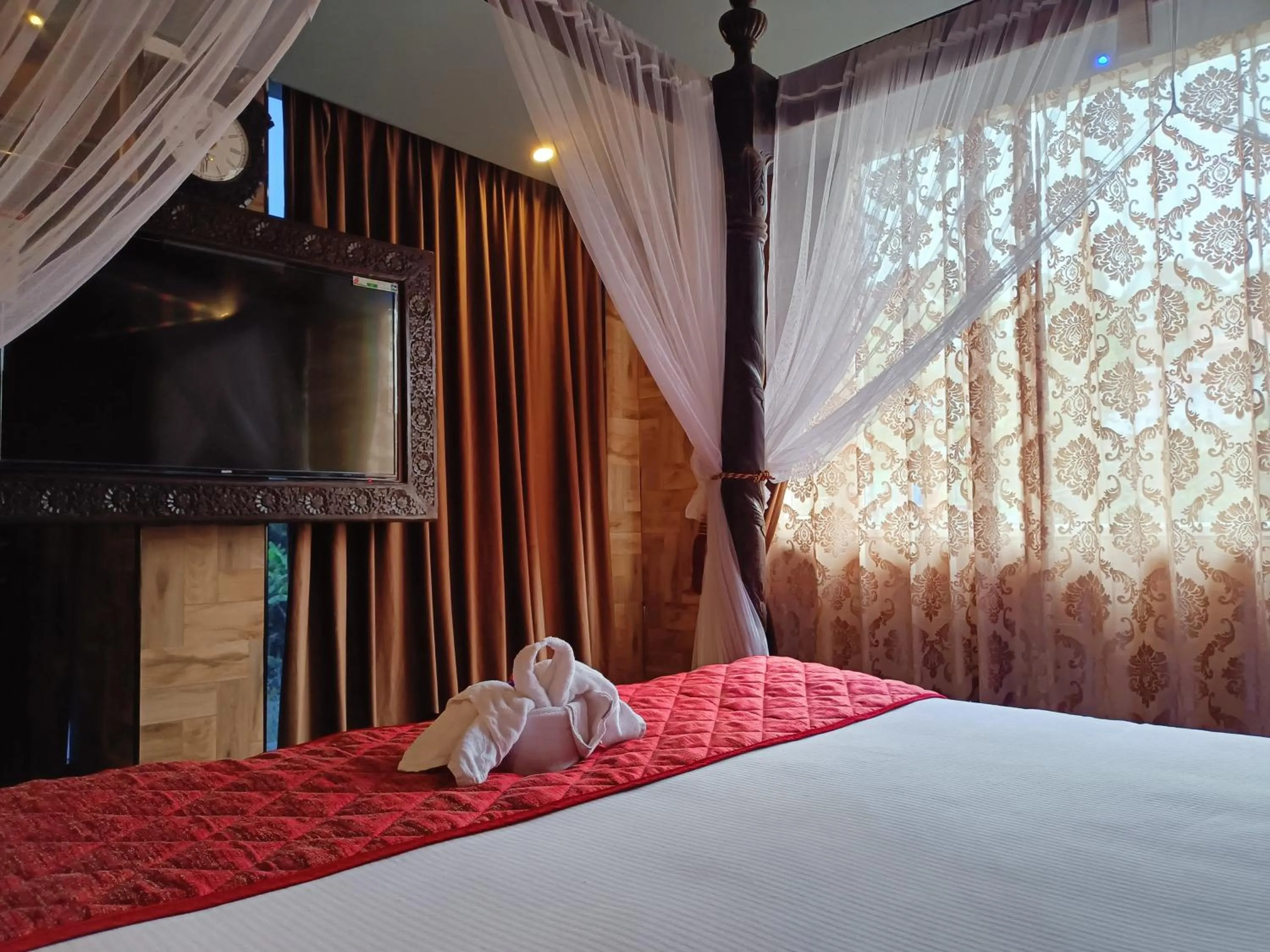 Bedroom, Bed in HYDERS PARK- THE LUXURY HOTEL