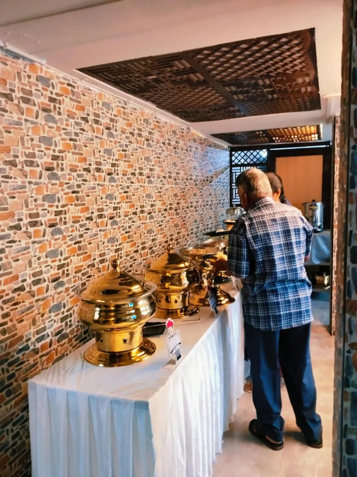 Breakfast in HYDERS PARK- THE LUXURY HOTEL