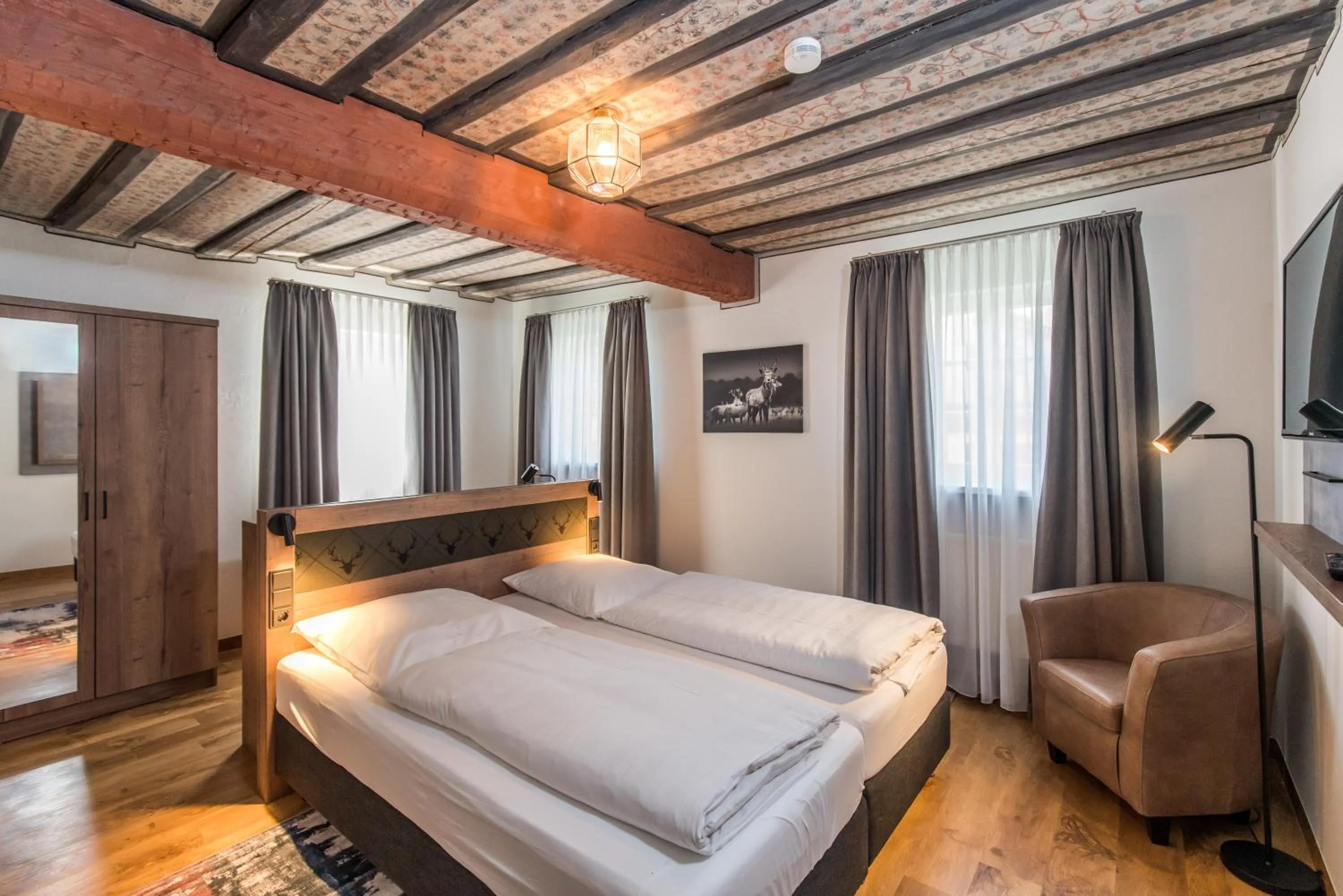 Bed in Hotel-Restaurant Heiligenstadter Hof