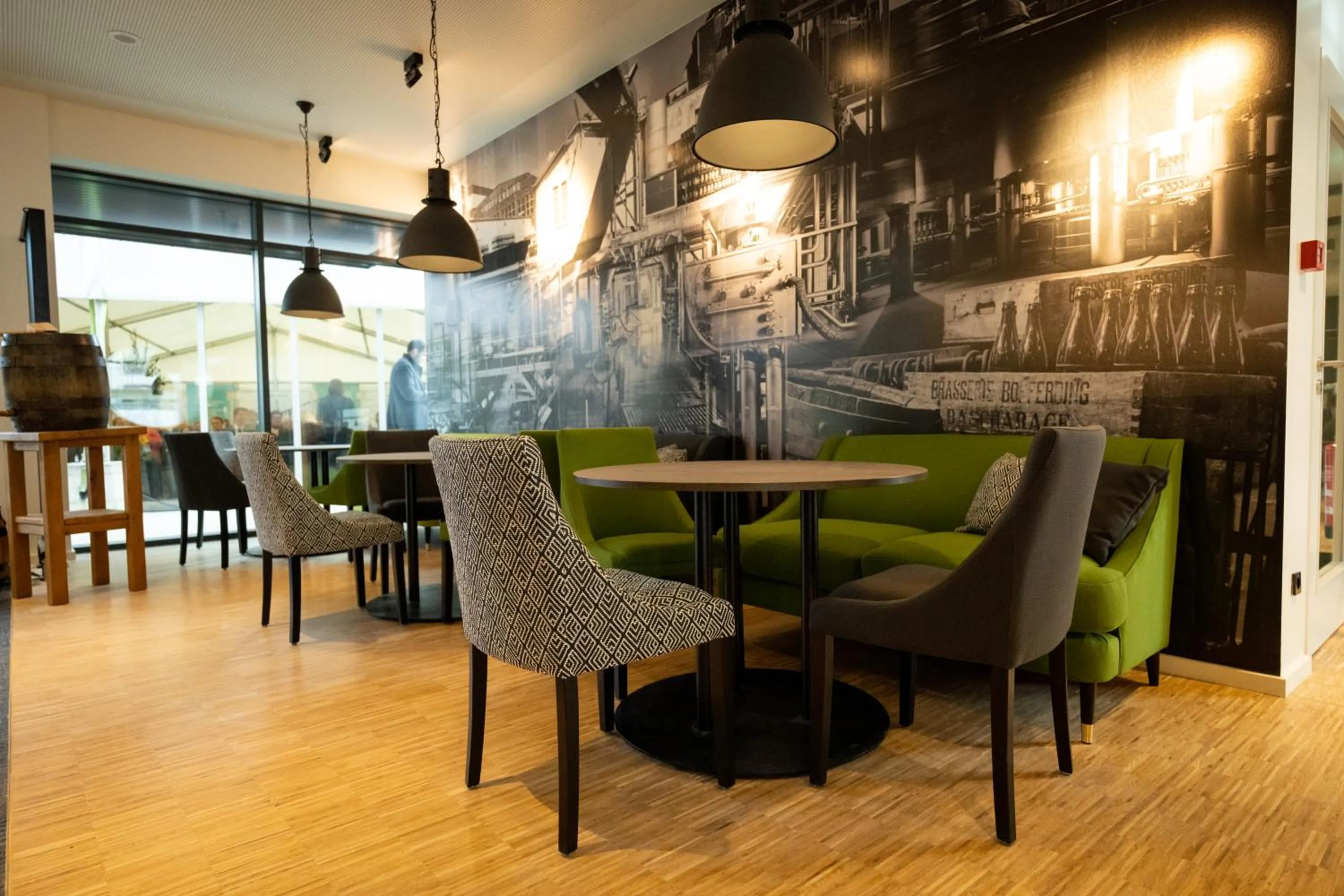 Seating area in De Brauhotel - Hôtel de la Brasserie Nationale