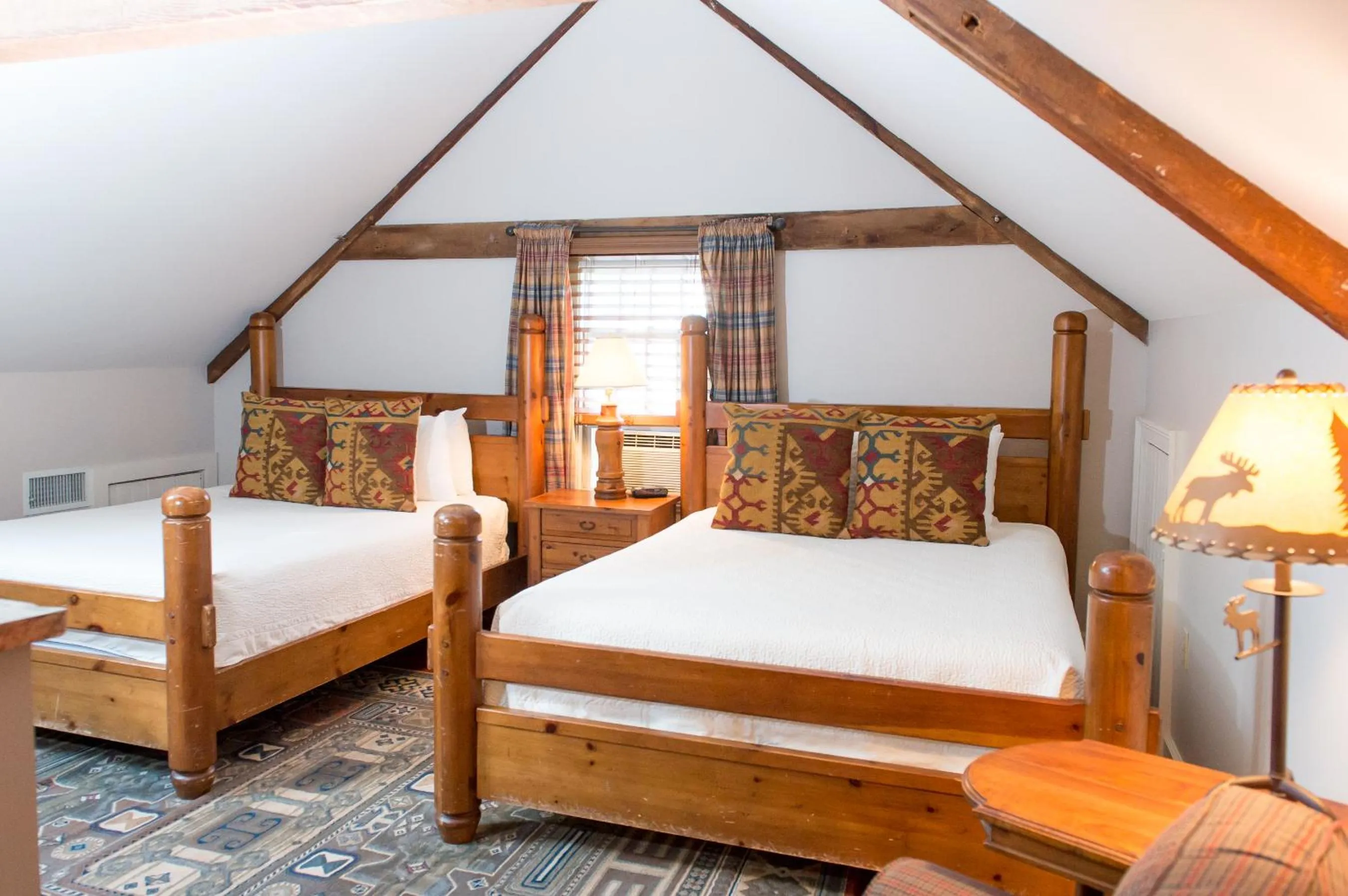 Bedroom, Bed in Three Chimneys Inn