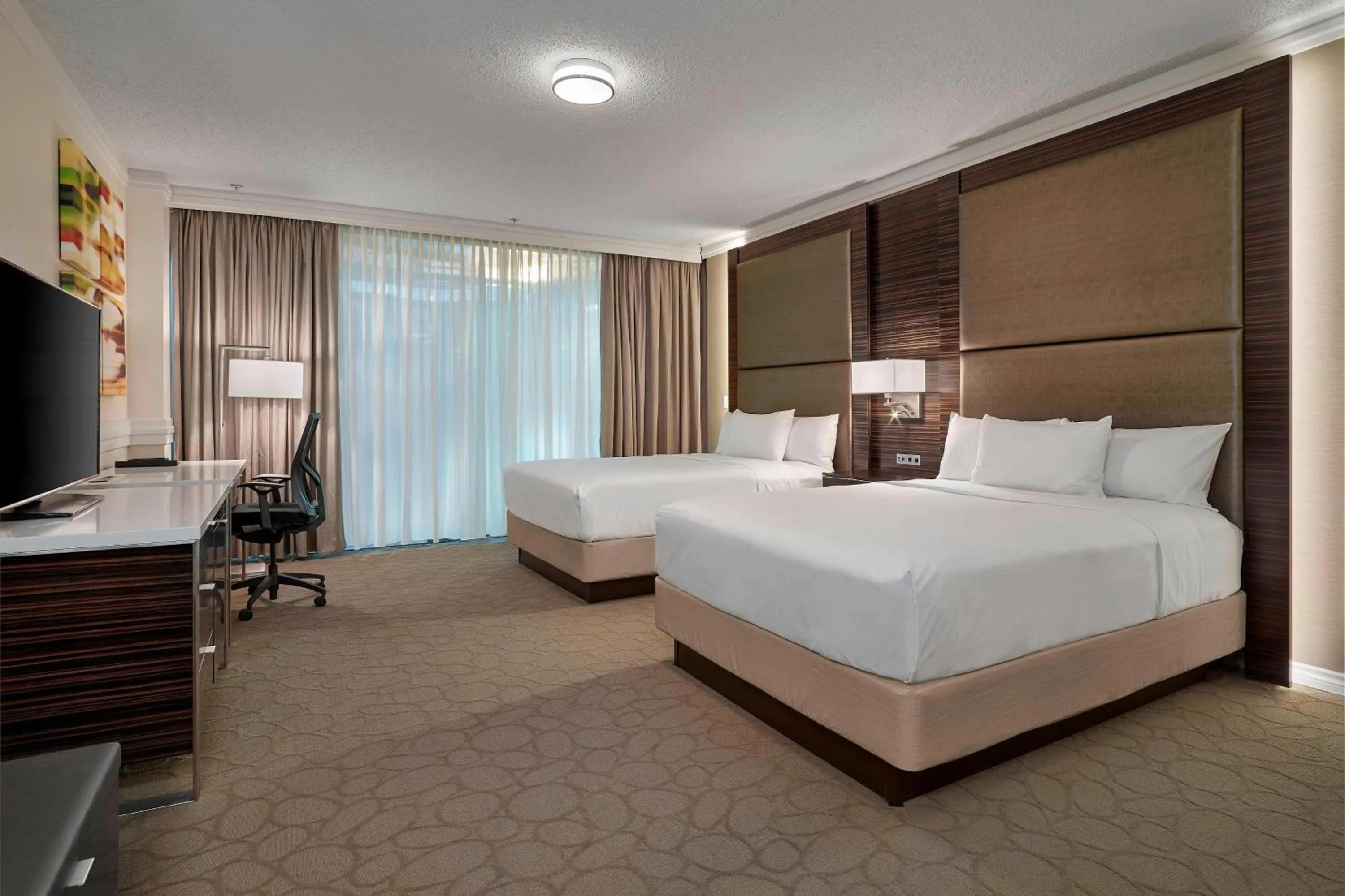 Photo of the whole room, Bed in Delta Hotels by Marriott Edmonton Centre Suites