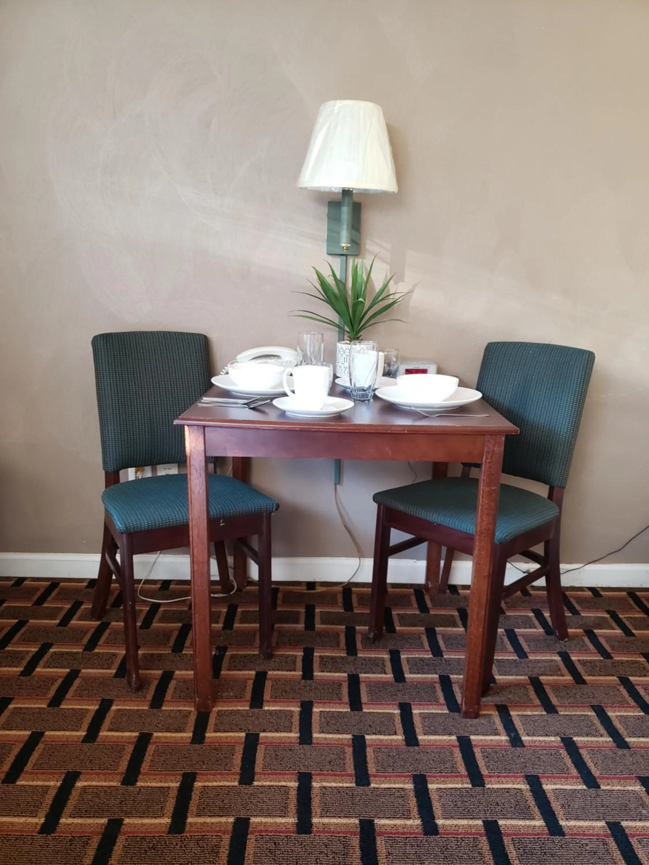 Affordable Suites Burlington