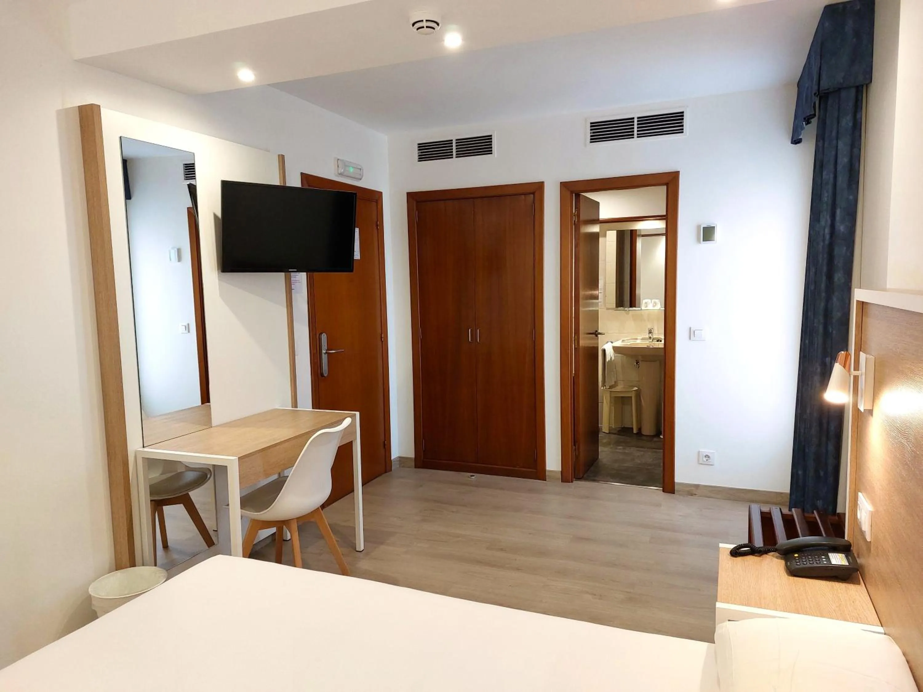 Photo of the whole room, Bed in Hotel Costa Atlántica