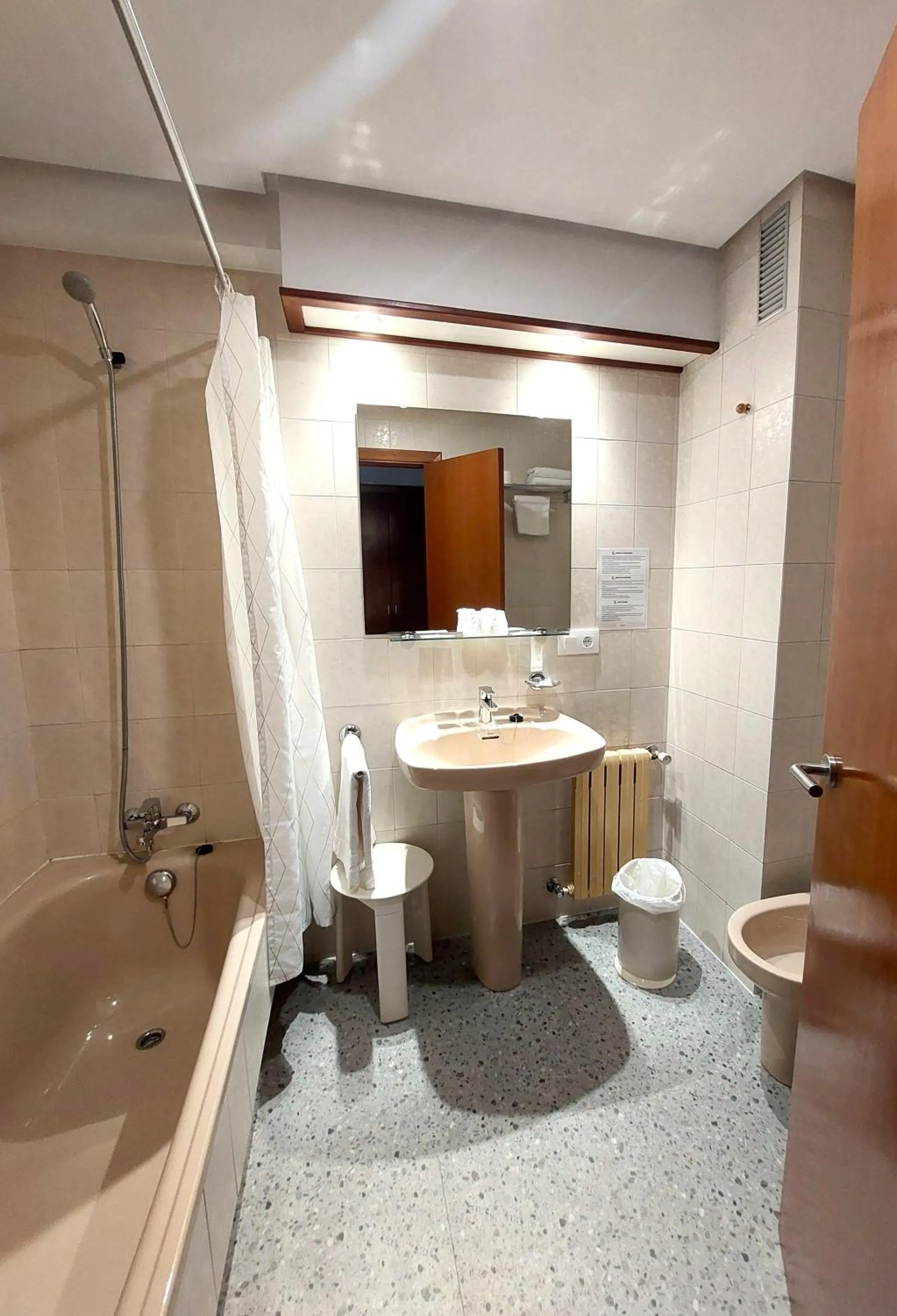 Bathroom in Hotel Costa Atlántica