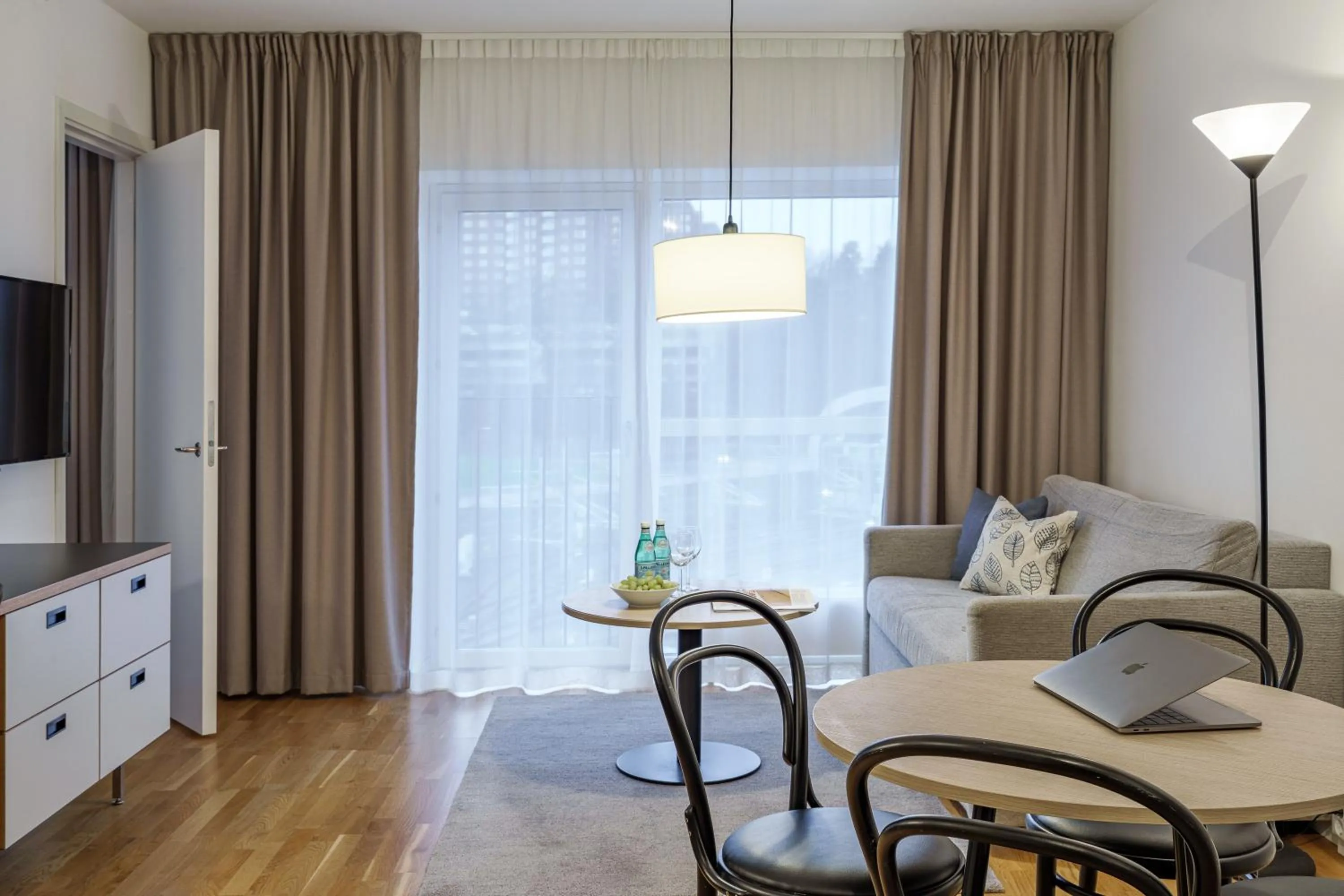 Living room in Boo Boo Living