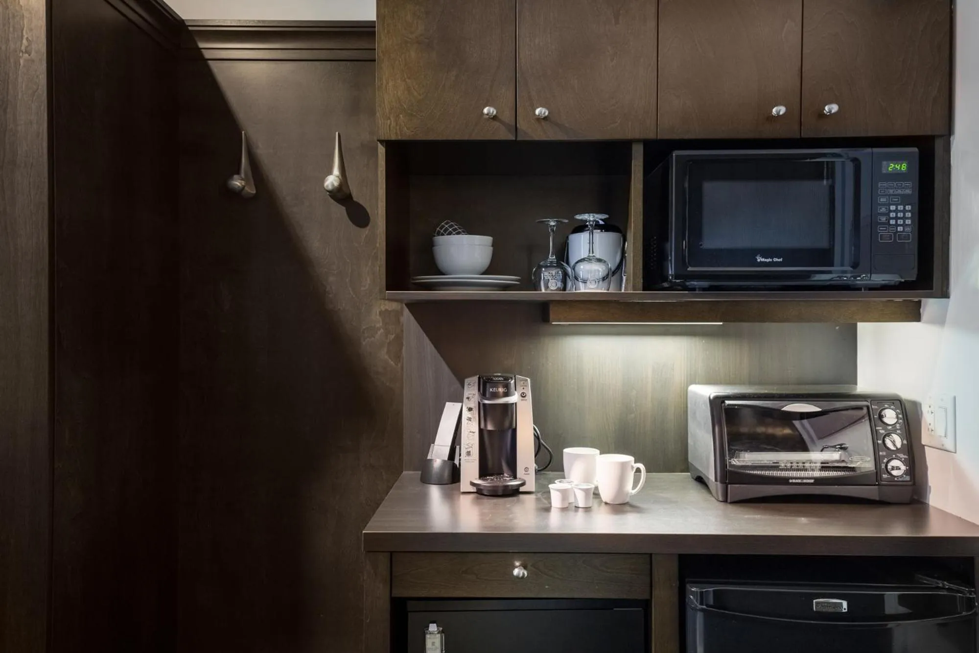 Coffee/tea facilities in Hôtel des Coutellier