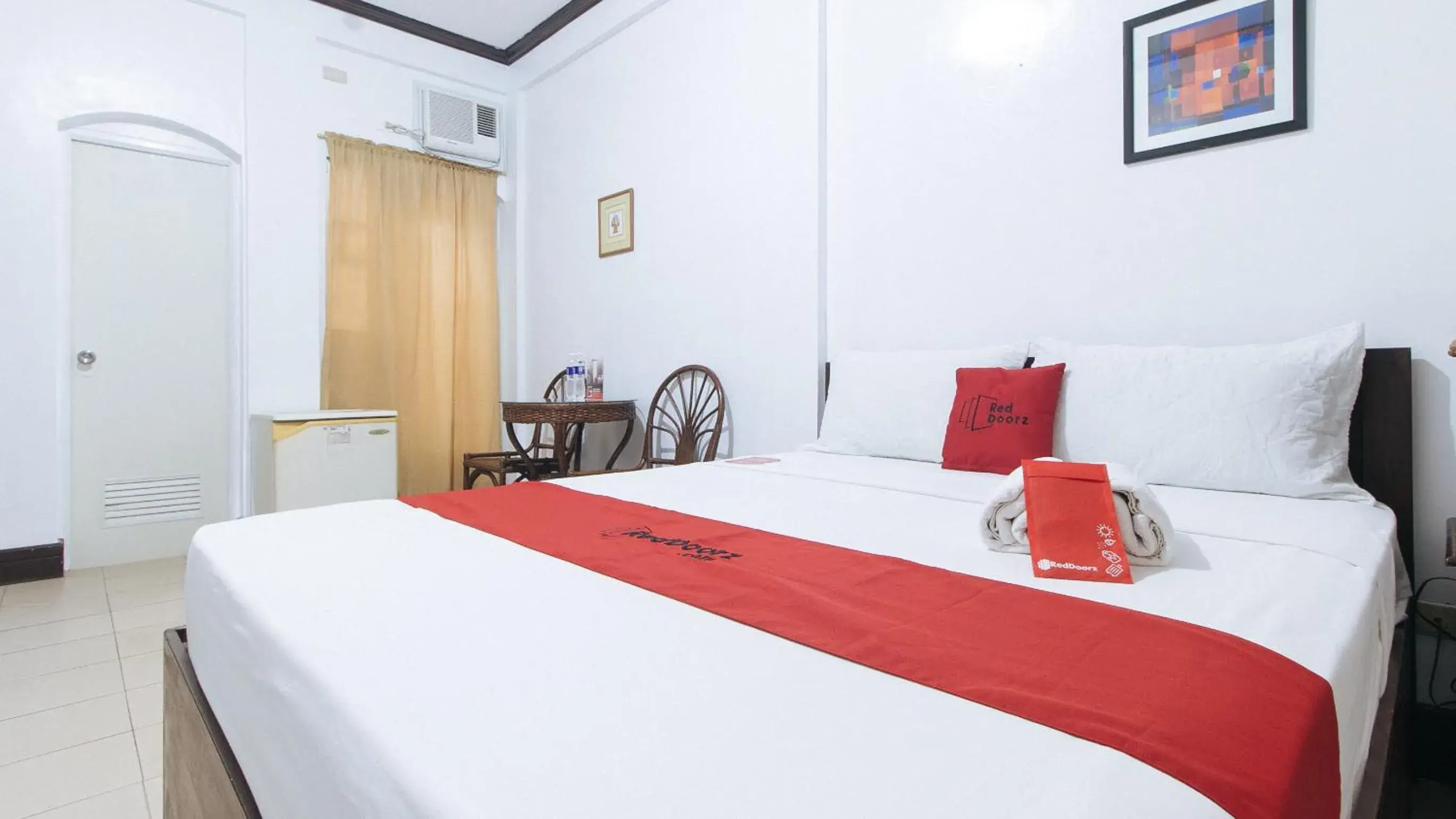 Standard Double Room in RedDoorz @ Marifa Hotel Angeles Pampanga Standard Double Room in RedDoorz @ Marifa Hotel Angeles Pampanga