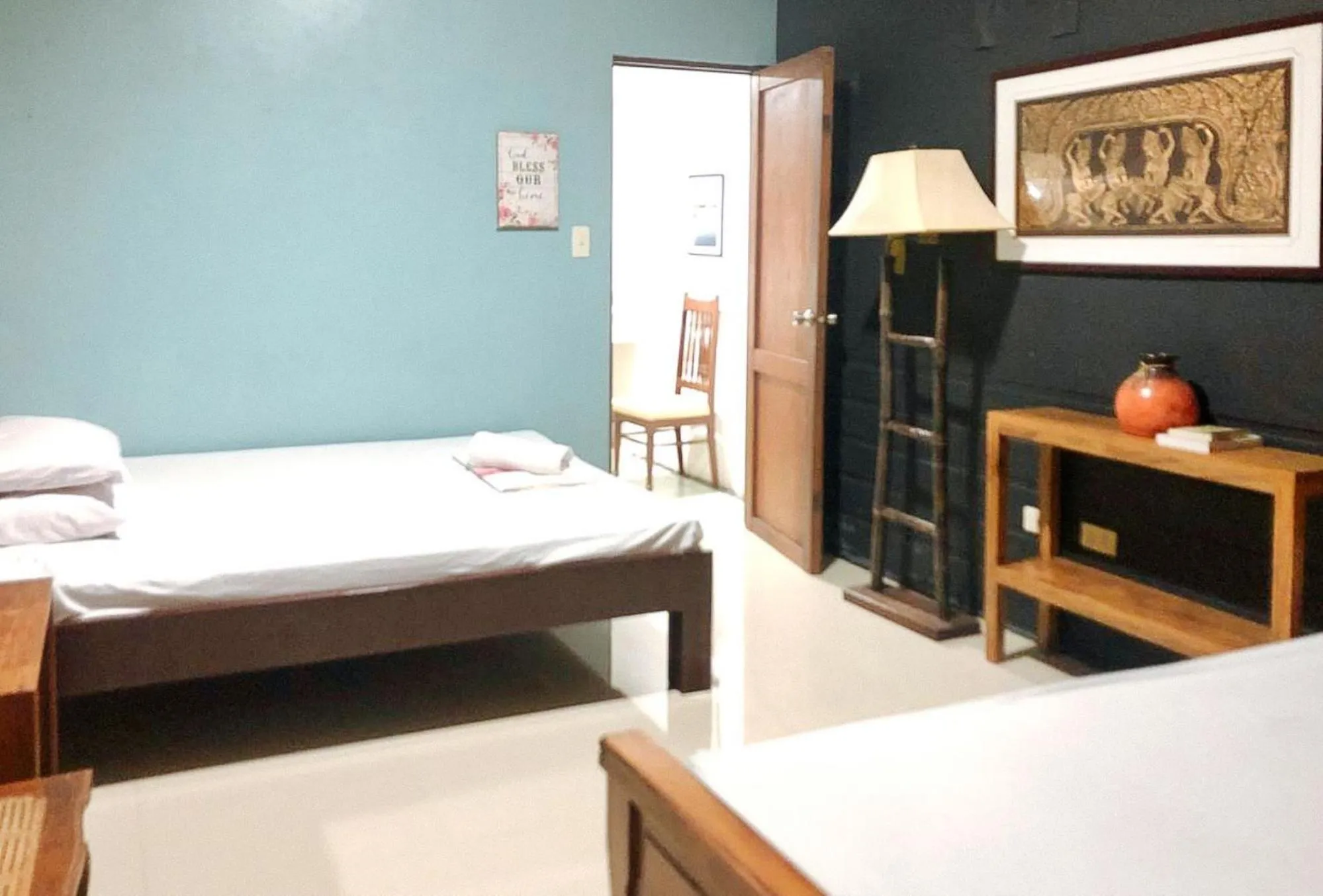 Bed in RedDoorz Hostel at Deomar Hometel & Farm Cafe Vigan Ilocos