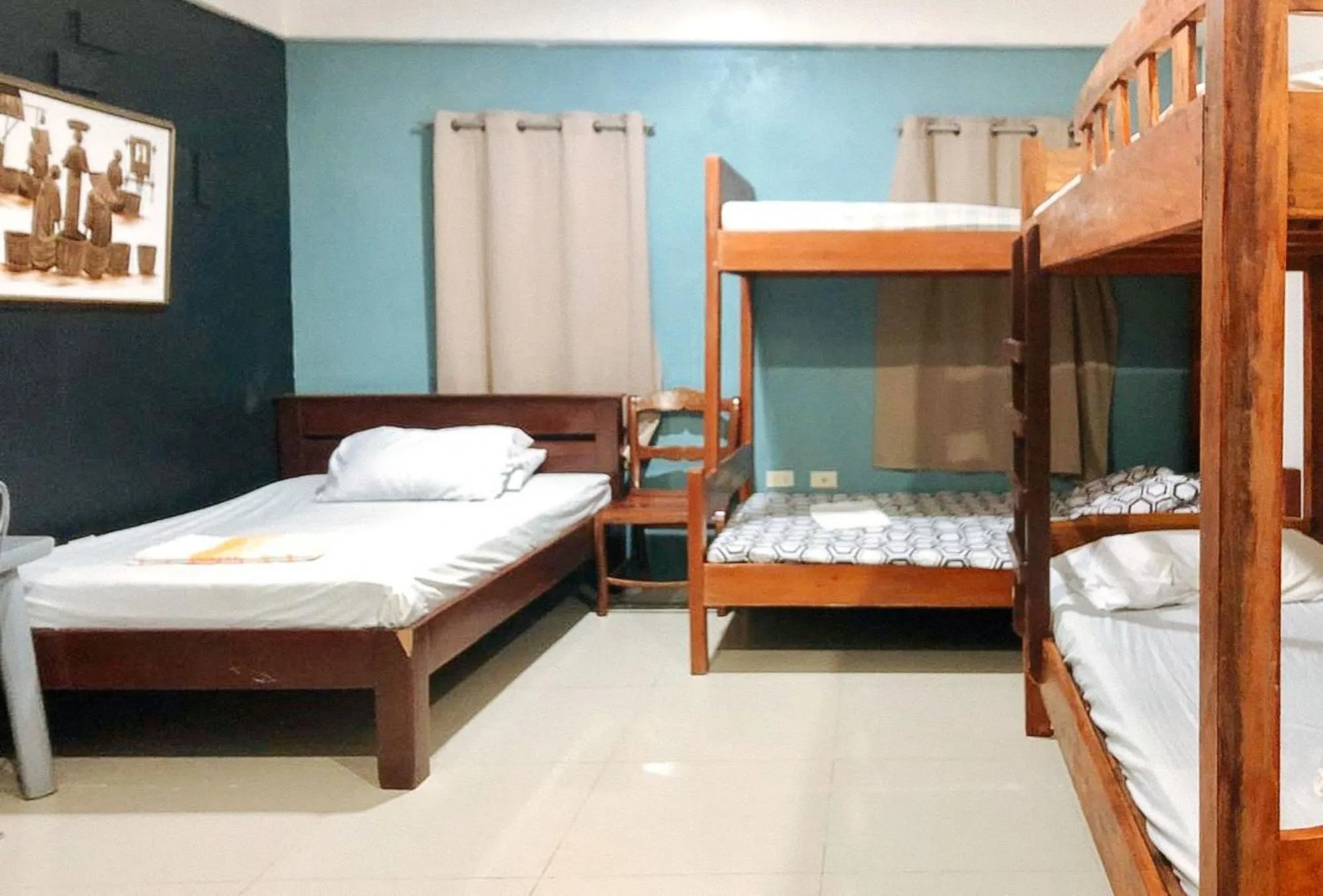 Bed in RedDoorz Hostel at Deomar Hometel & Farm Cafe Vigan Ilocos