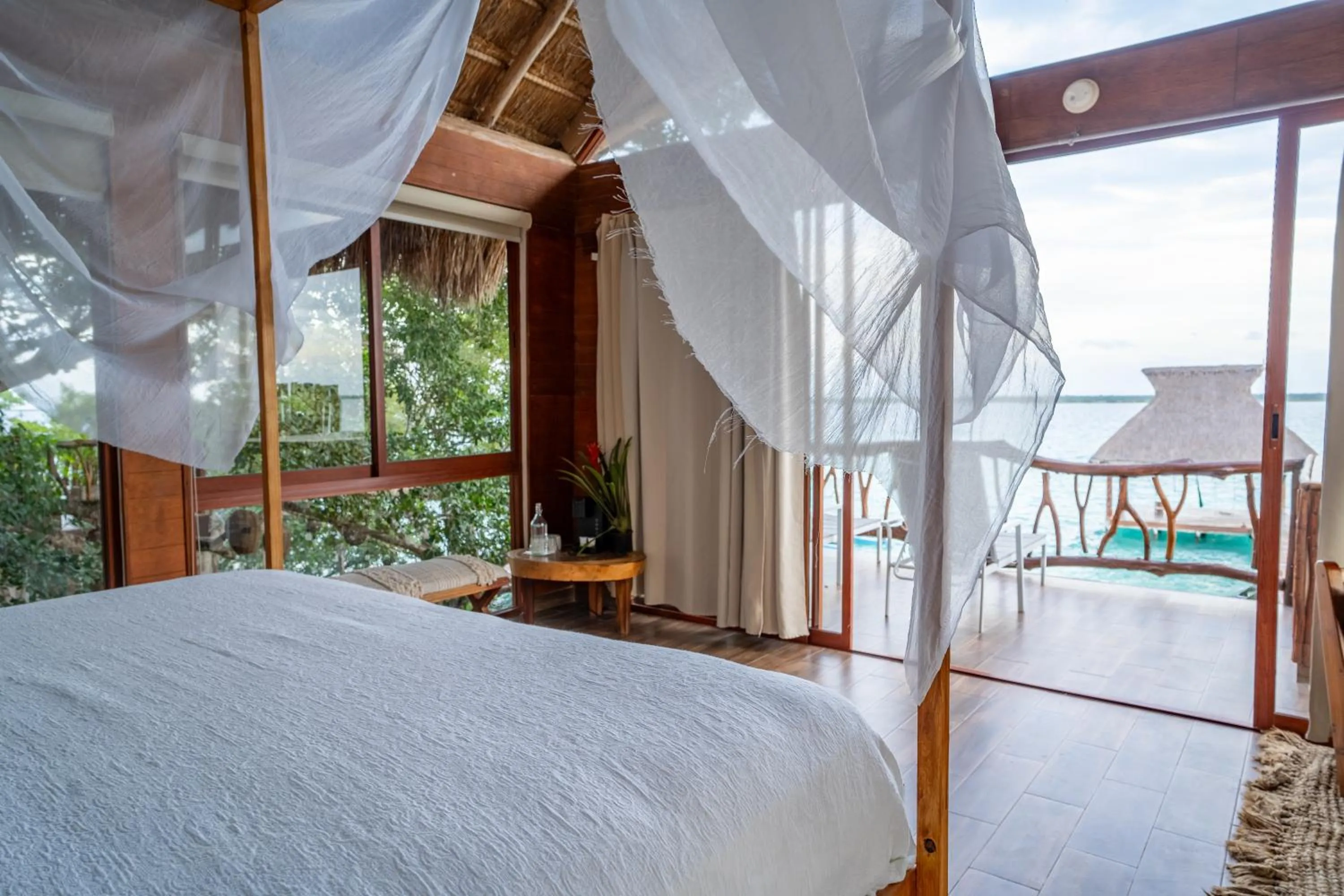 Bed in Xoot Kaana Villa Vista Laguna