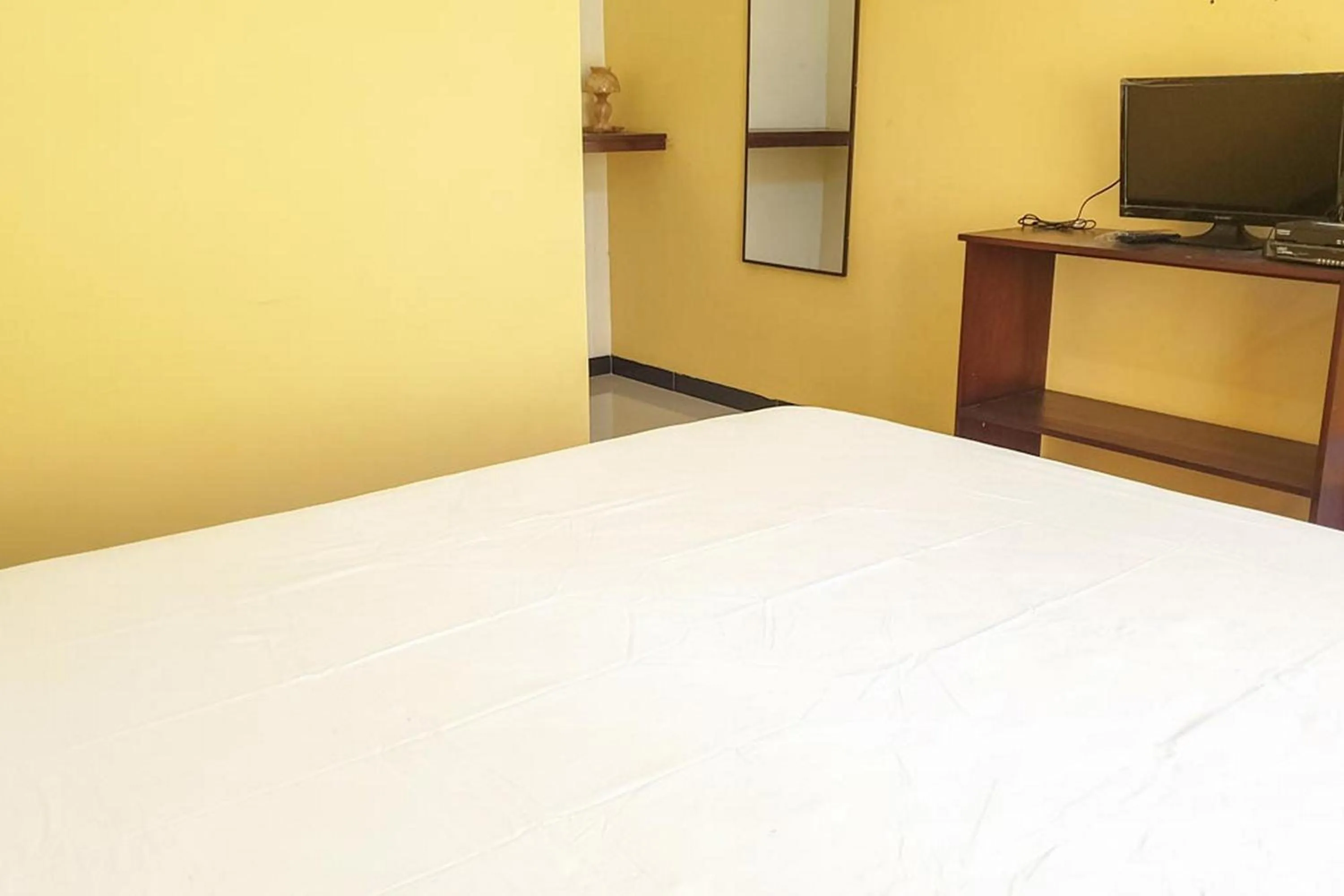 Bed in Bromo 22 Homestay Syariah near Terminal Bayuangga Probolinggo Mitra RedDoorz