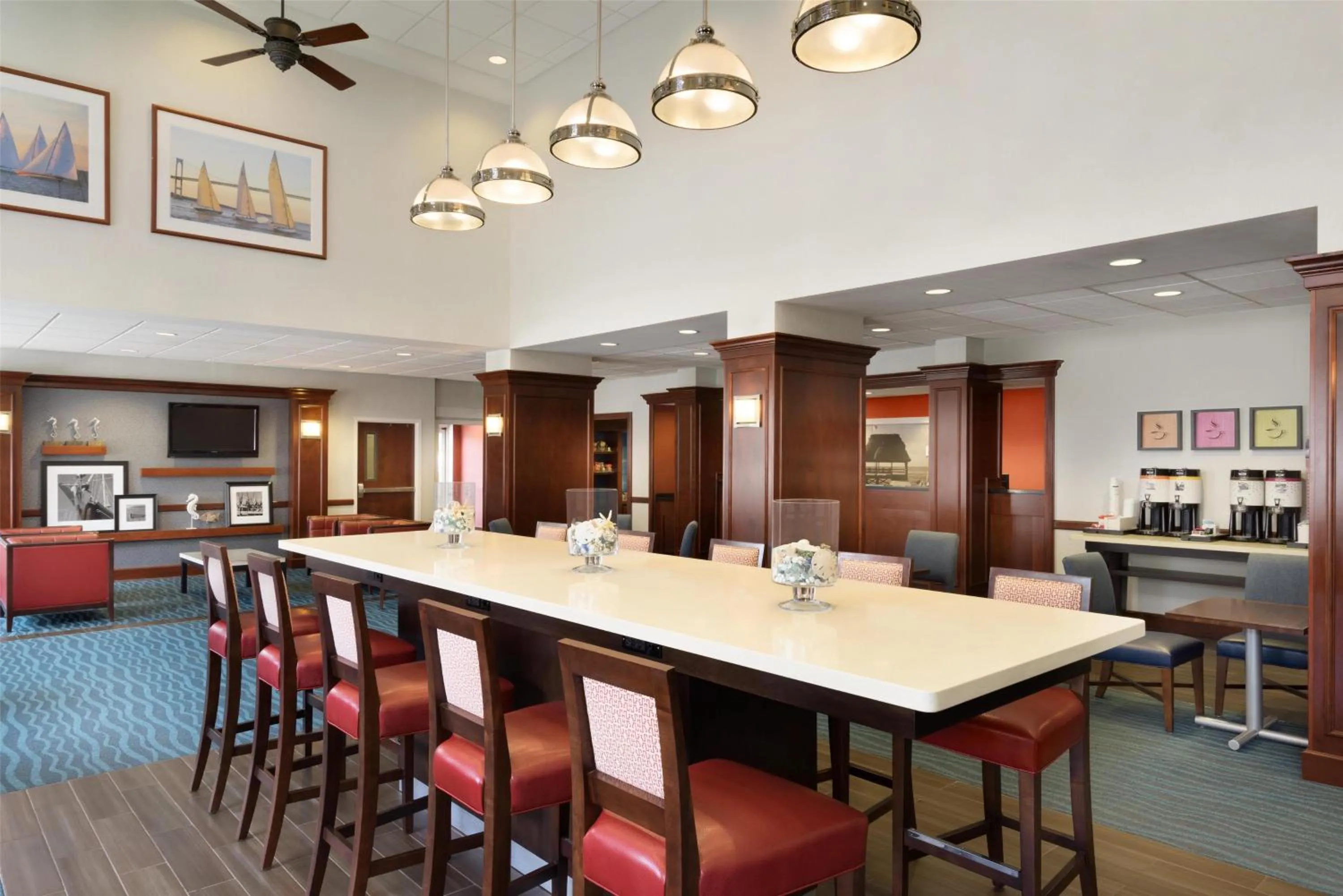 Lobby or reception in Hampton Inn & Suites Middletown