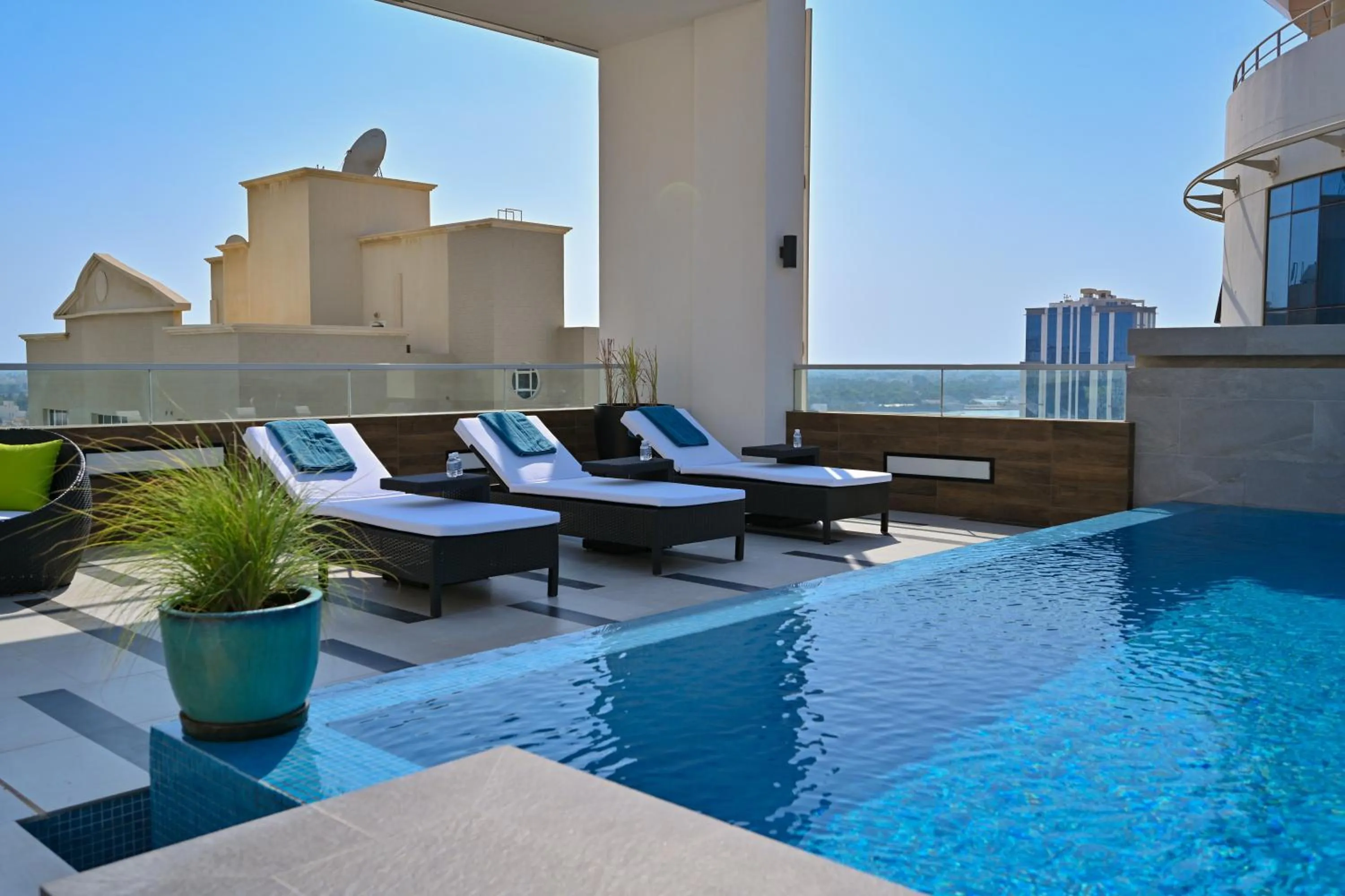 Property building in Springfield Suites